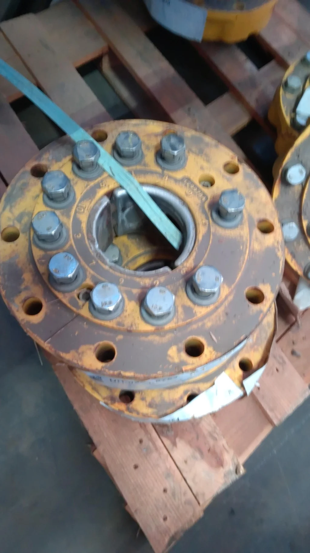 Used Hubs image 2