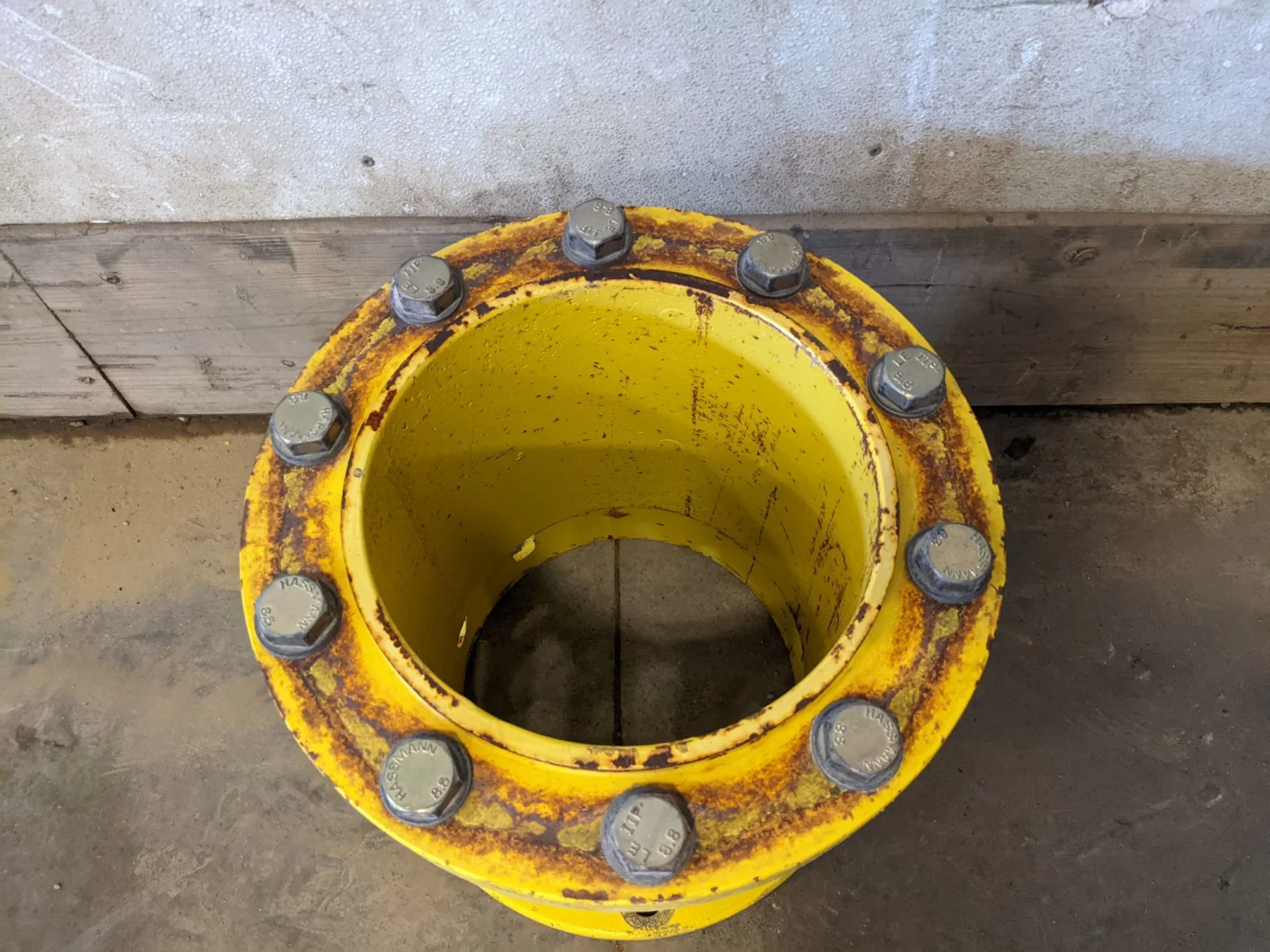 Used 15" JD 10 Bolt Hub Extensions with Hardware image 2