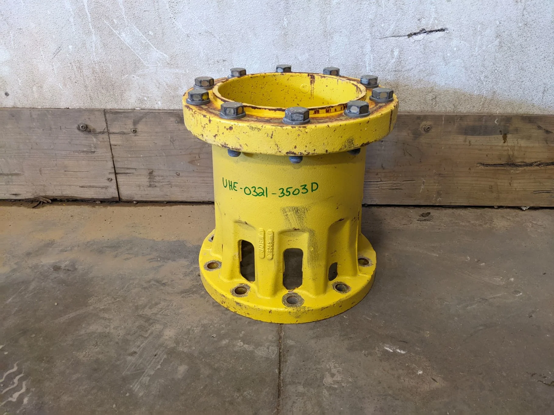 Used 15" JD 10 Bolt Hub Extensions with Hardware image 3