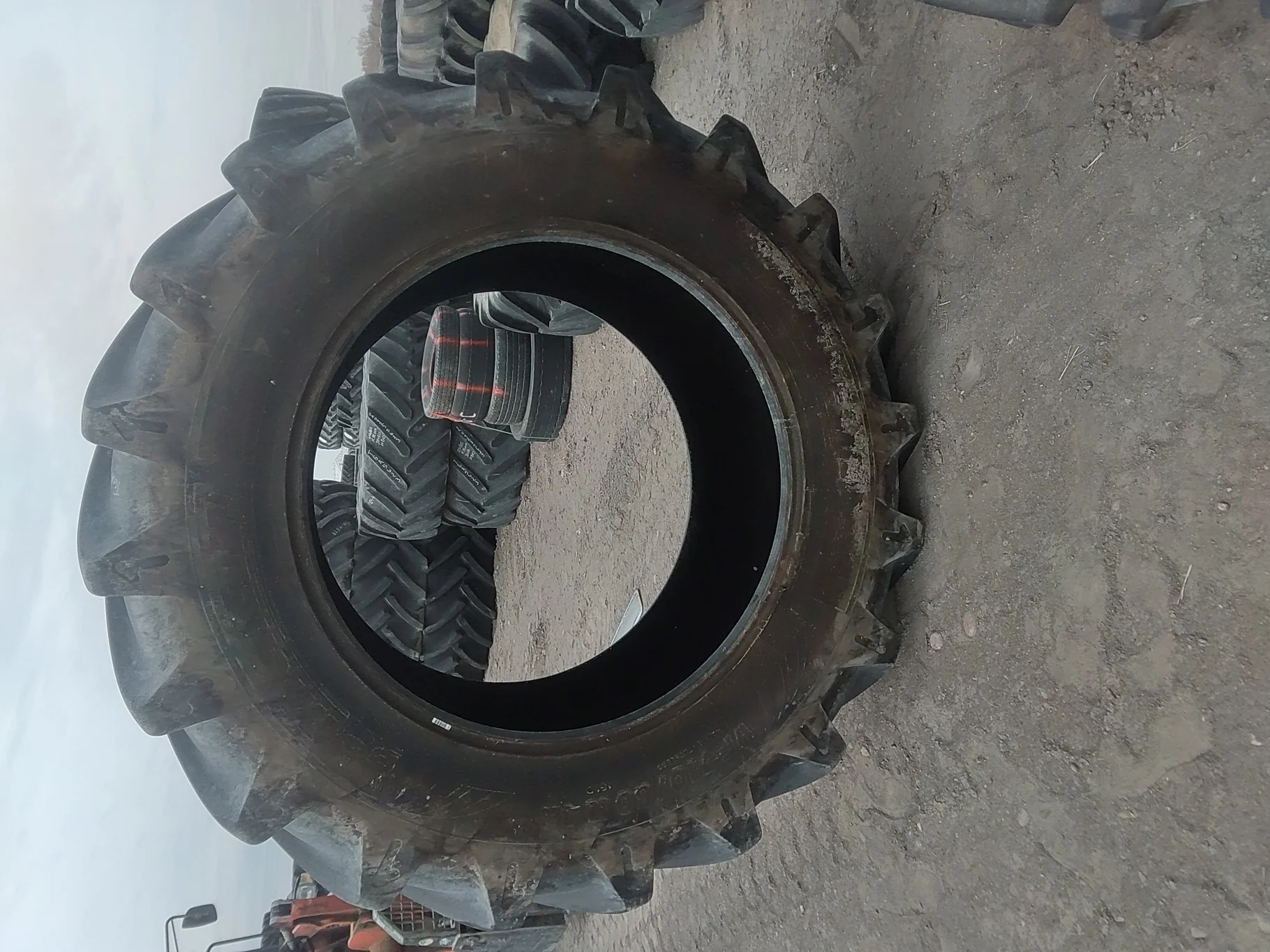 95% VF710/60R42 Michelin Xeobib R-1W (176D) TL image 2