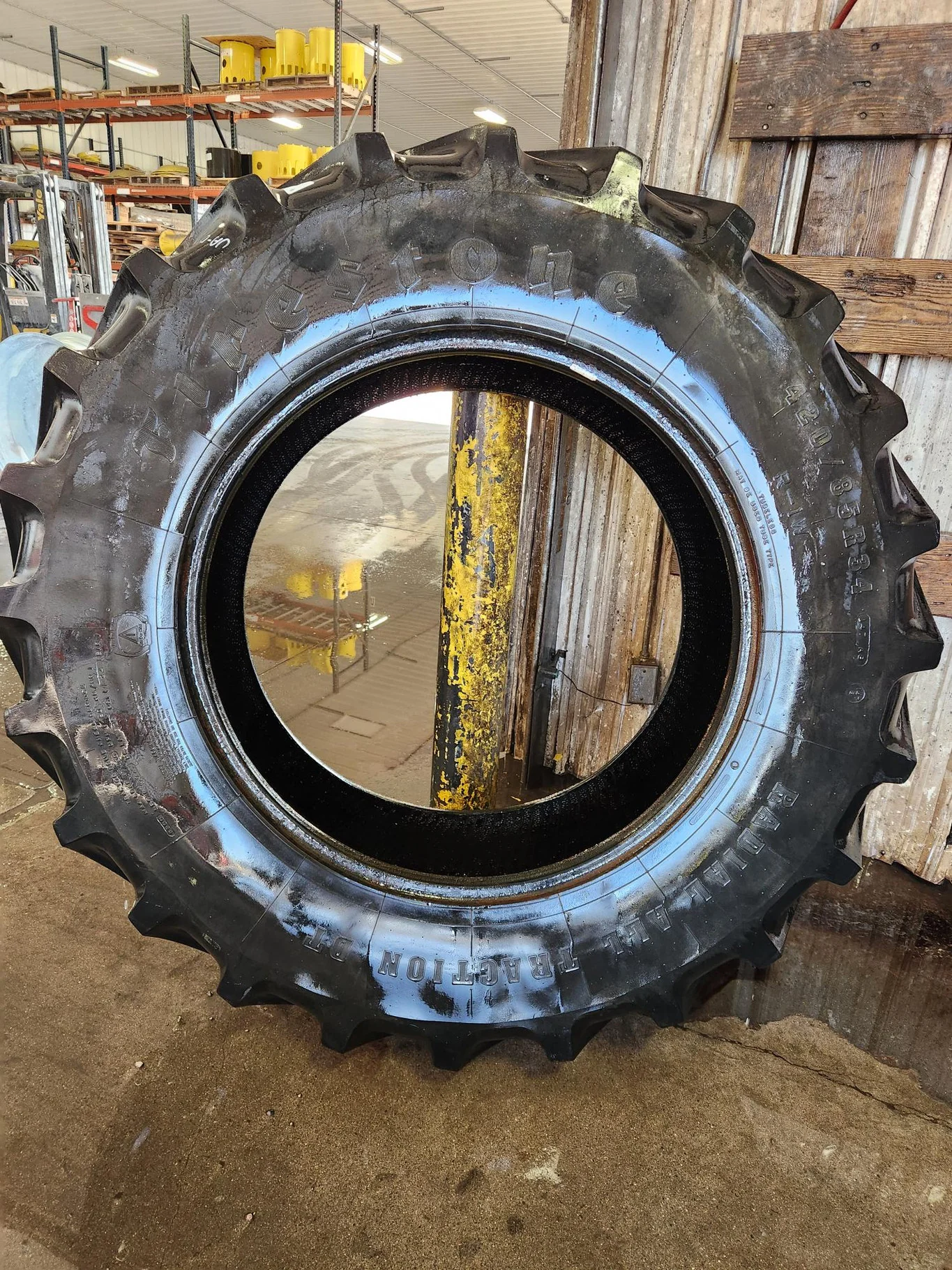 Used 420/85R34 147A8 Firestone RAD DT  R-1W TL 50-55%