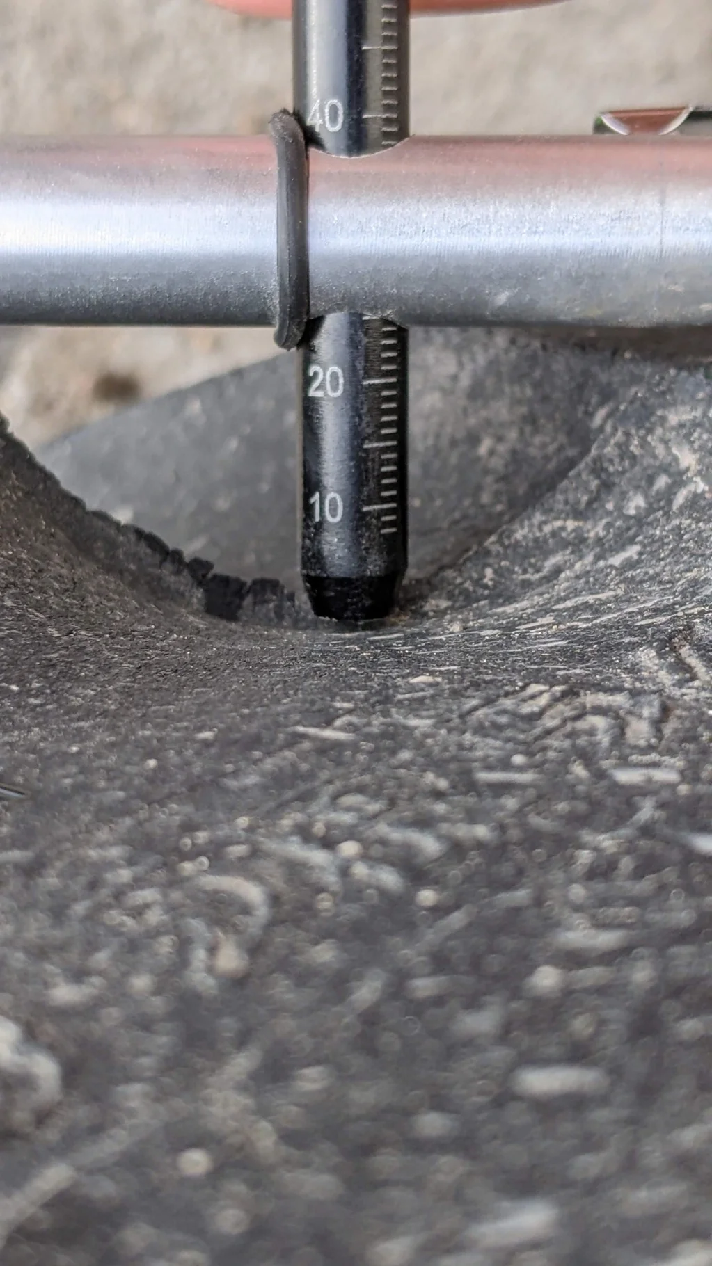Used 40% 320/80R42 Titan 49V R-1W (141B) TL (uneven road wear, minor stubble forming on top of lugs) image 5