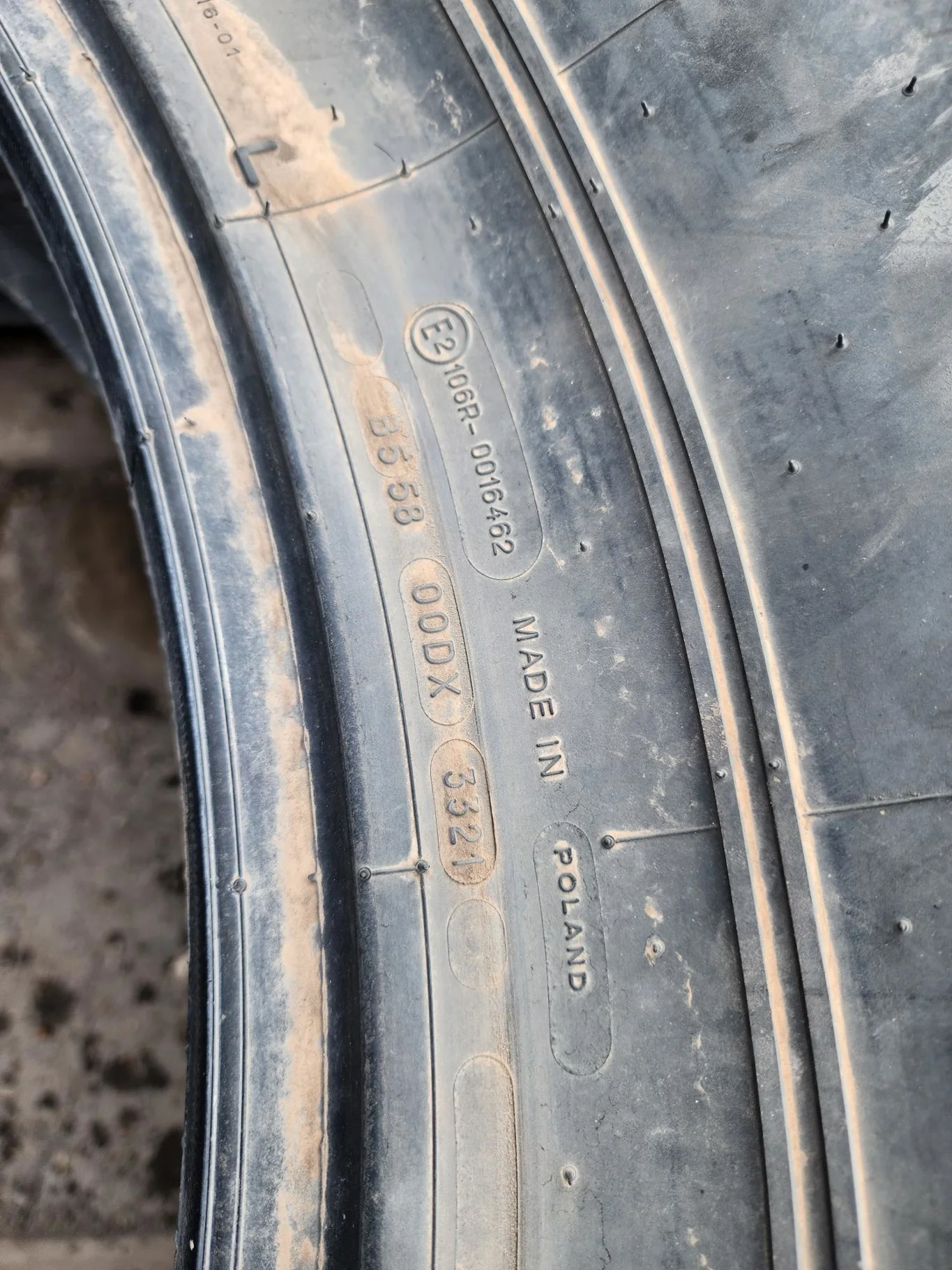 Used 85% 420/85R38 Michelin AgriBib R-1W (147A8/147B) TL (Lug Stubble) image 7