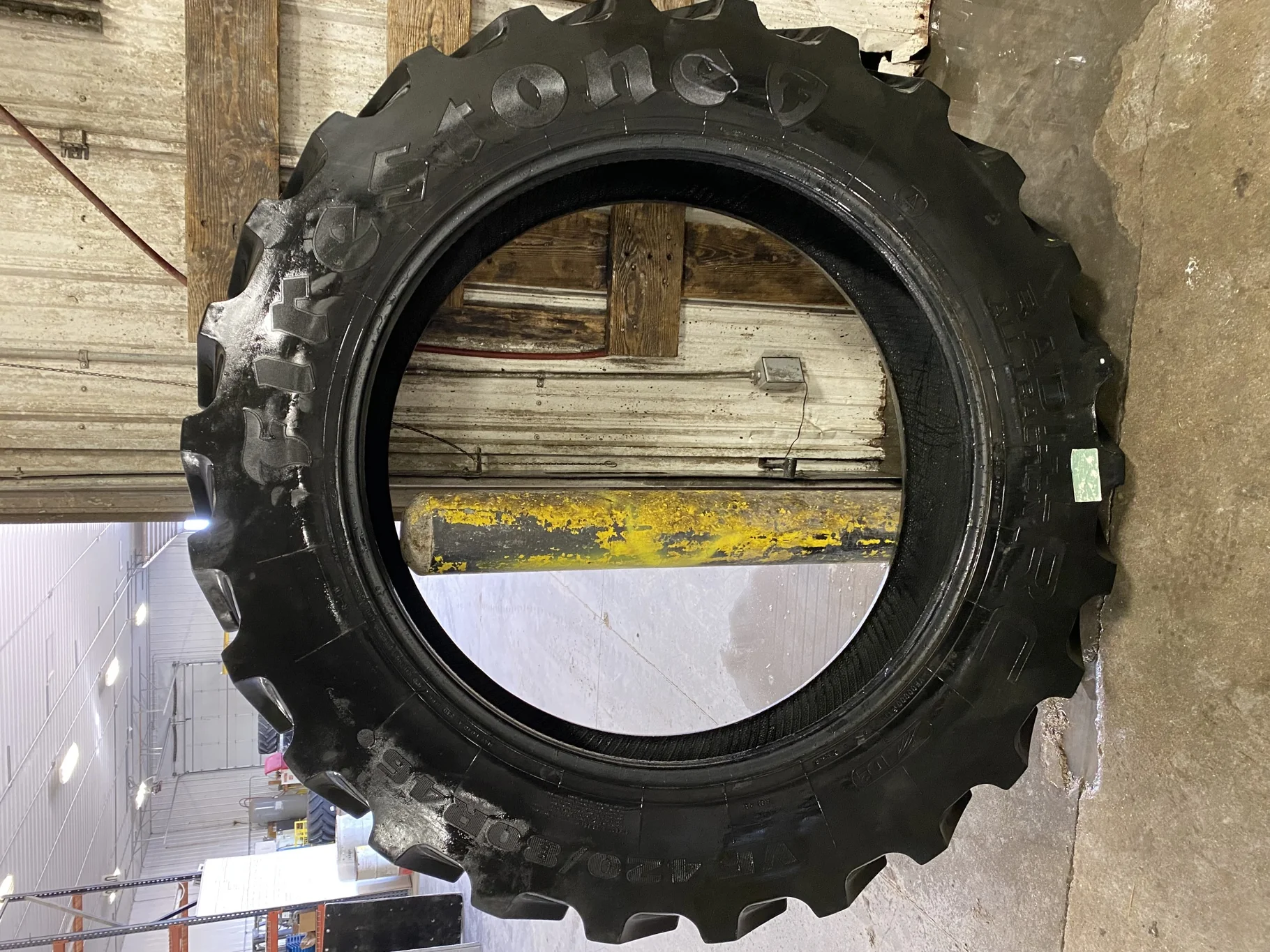 Used 95% VF420/80R46 Firestone Radial All Traction RC  R-1W 175D TL - Good Condition  _x000D_
(Lug C
