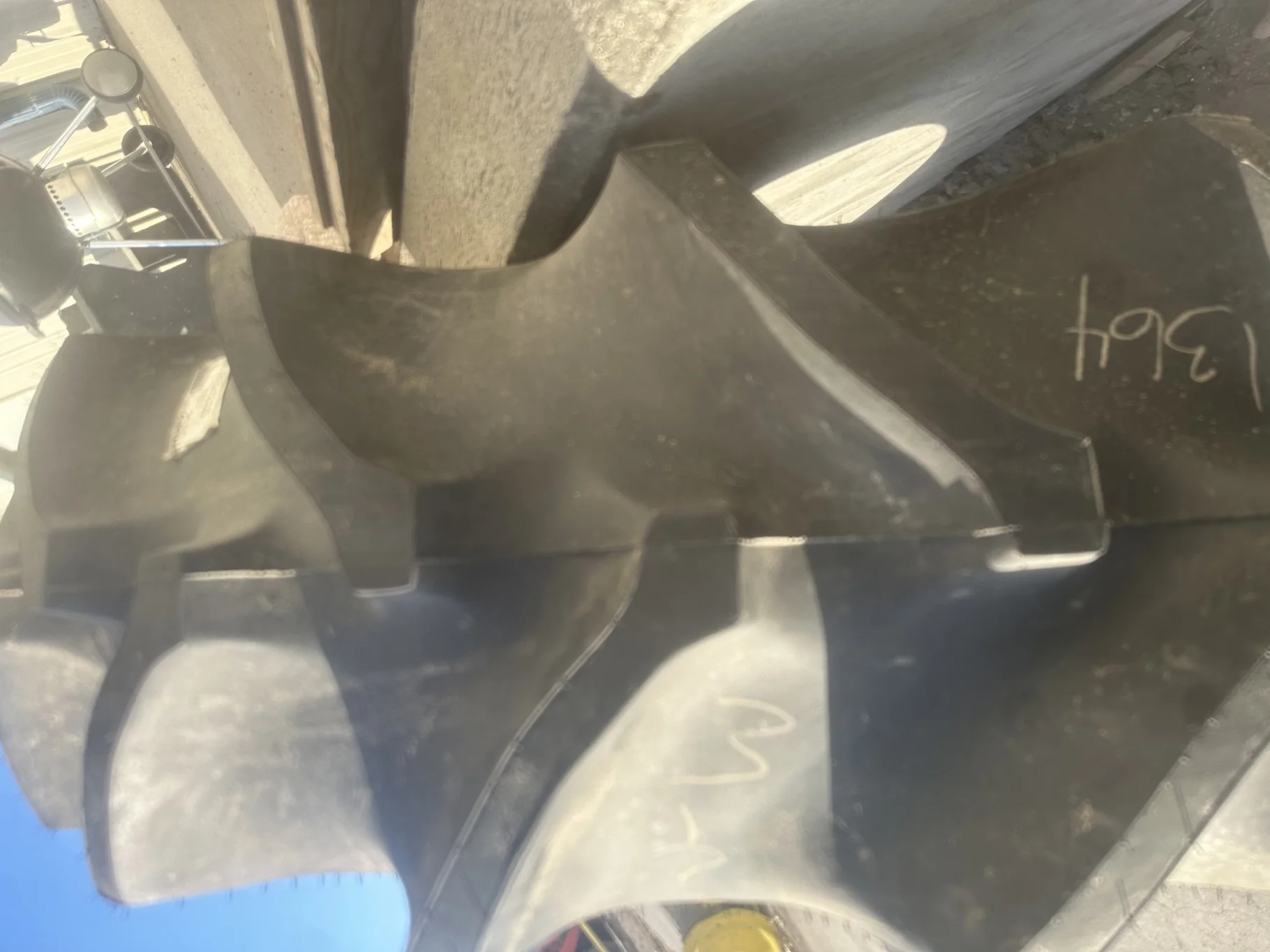 TAKE-OFF 520/85R42 GY SPECIAL SURE GRIP TD8 RADIAL R-2 (162A8/B) TL image 3