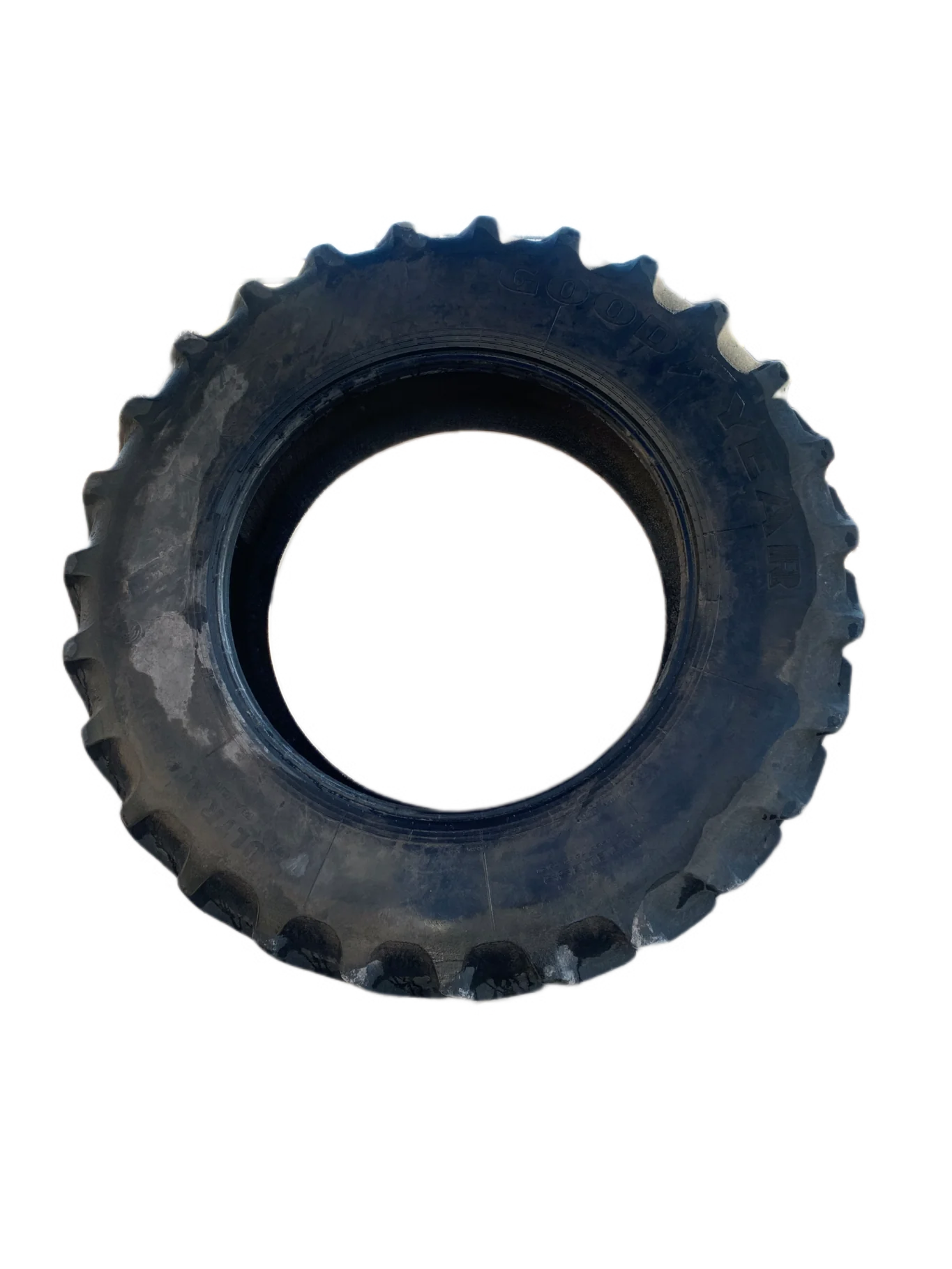Used 85% 520/85R42 Goodyear Ultra Torque (157D) R-1W TL - Fair Condition  _x000D_
(Stubble, Lug Cuts image 2
