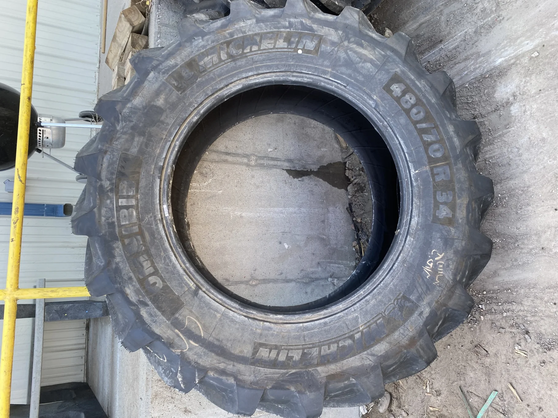 TAKE OFF 480/70R34 Michelin OmniBib R-1W (143D) TL  
(Light Tread Wear On (2) Tires) image 6