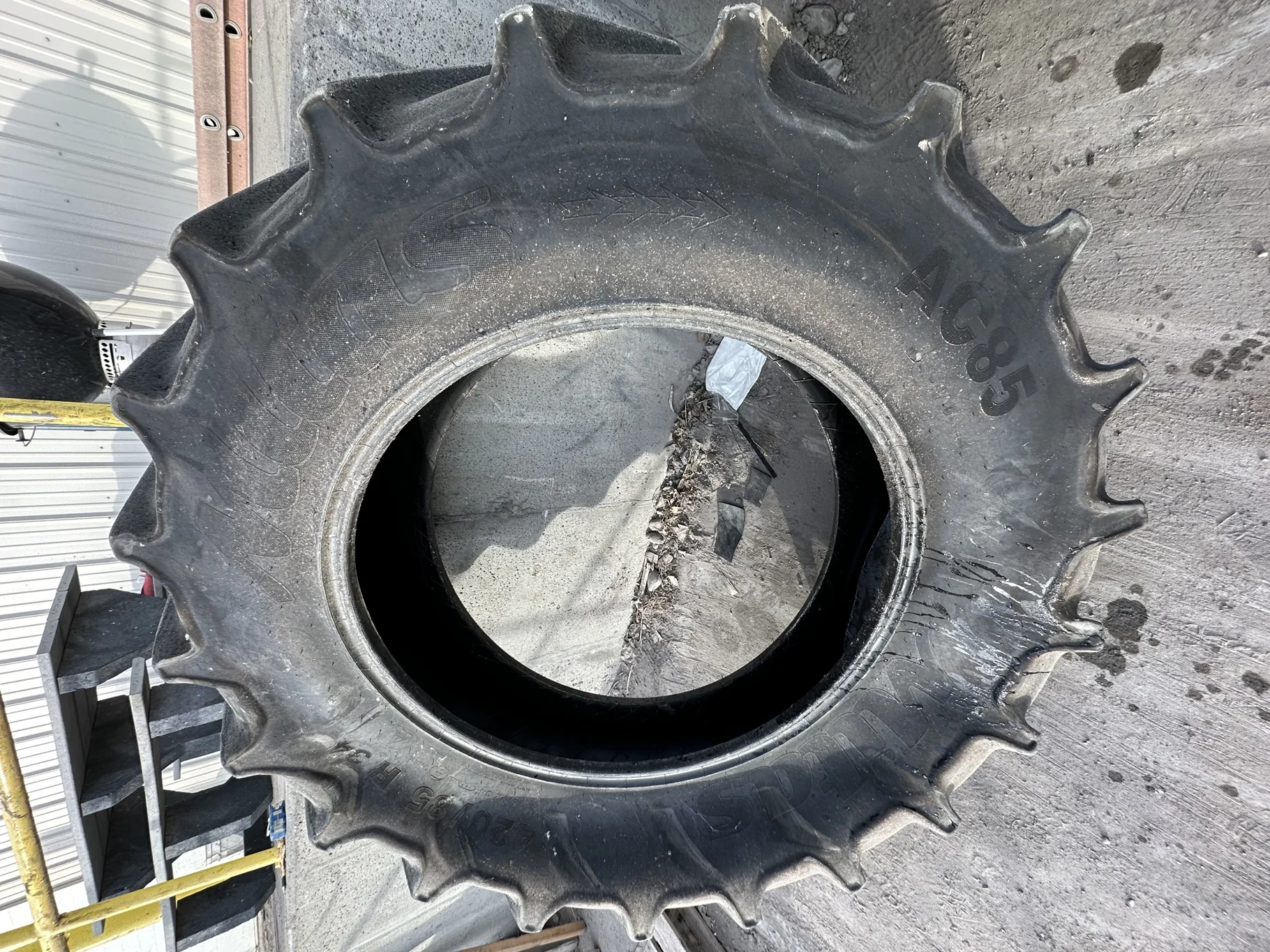 Used 70% 420/85R34 (16.9R34) Mitas AC85 142A8/142B TL (Heavy Stubble)