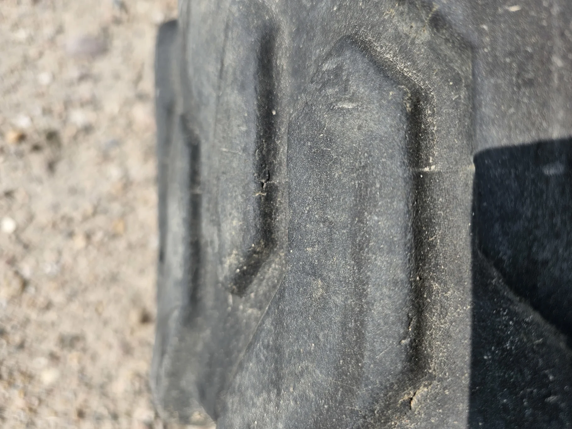Used 50% 25x8.50-14 Titan Trac Loader R-4 6 Ply - Fair Condition (Lug Cuts, Road Wear, Bead image 5