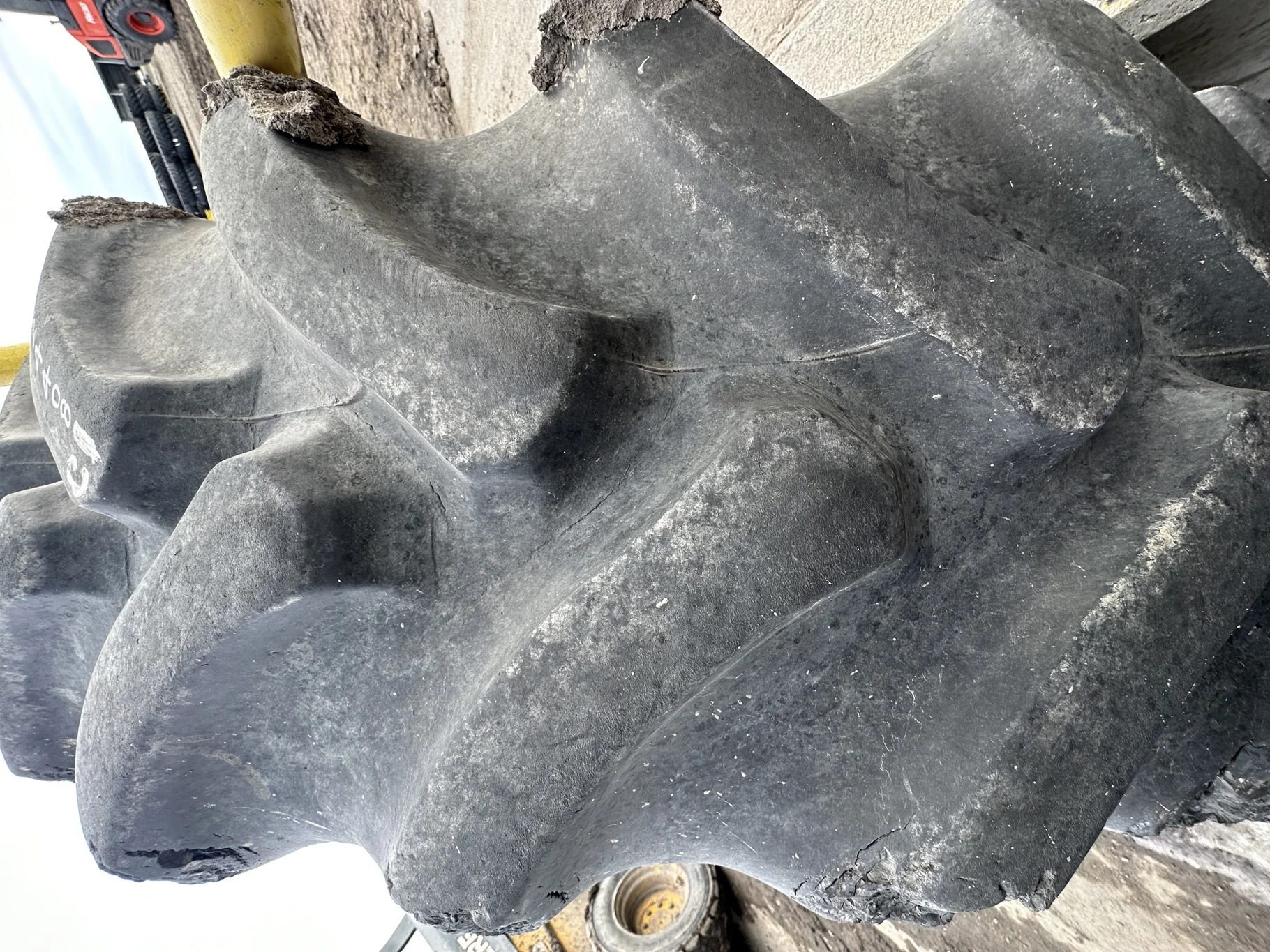 Used 85% 480/70R34 Firestone Radial 9000 R-1W (155B) TL (chunks missing on edge of lugs) image 3