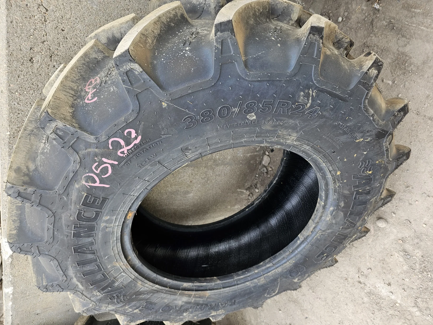Take Off 380/85R24 (14.9R24) Alliance Farm Pro 2 131A8/131B TL  
(Light Road Wear)