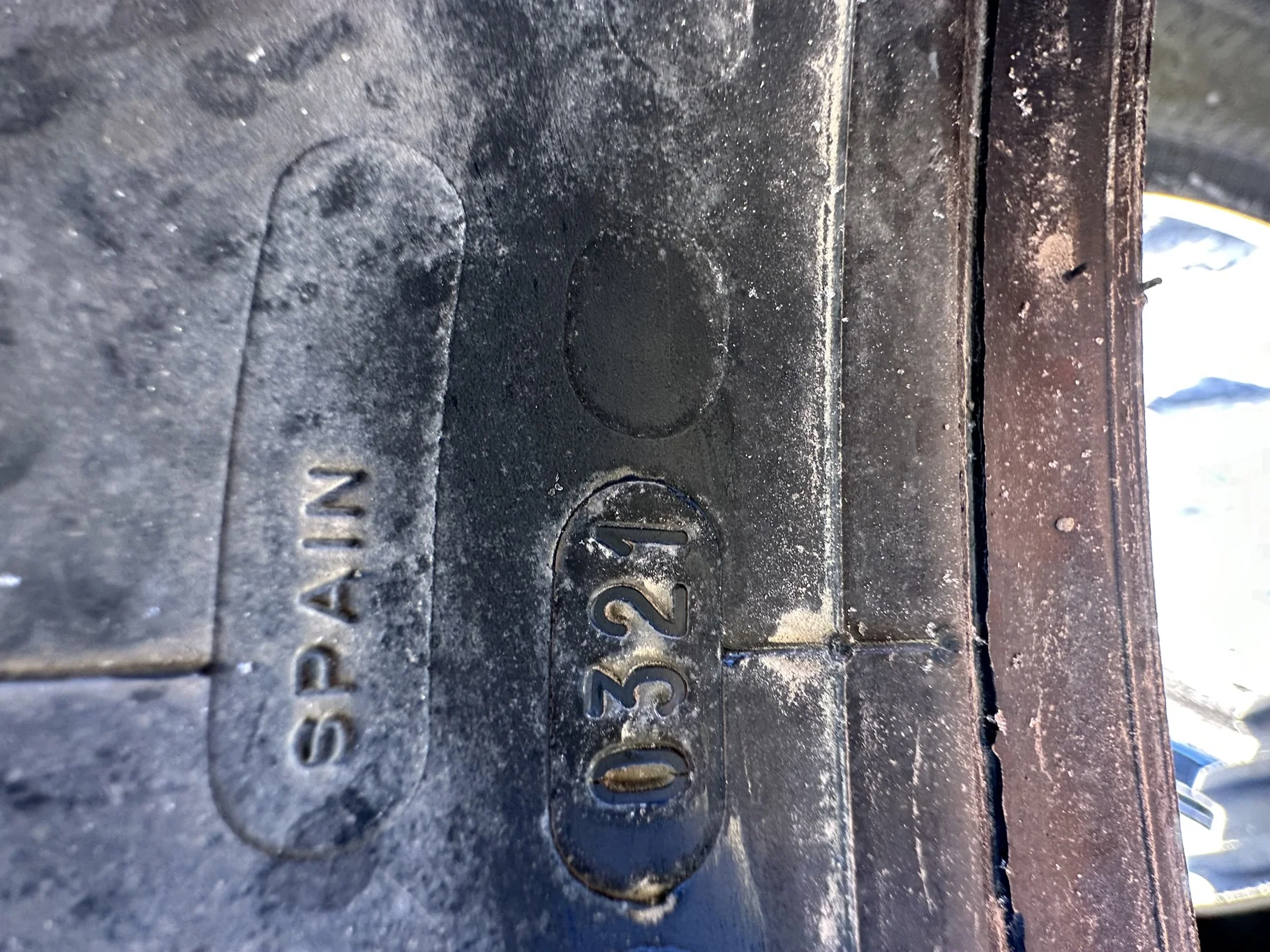 95% 900/60R32 Michelin MegaXBib 2 R-1W (181A8/181B) TL (Small Lug Cuts, Gash In Between The Lugs) - image 4