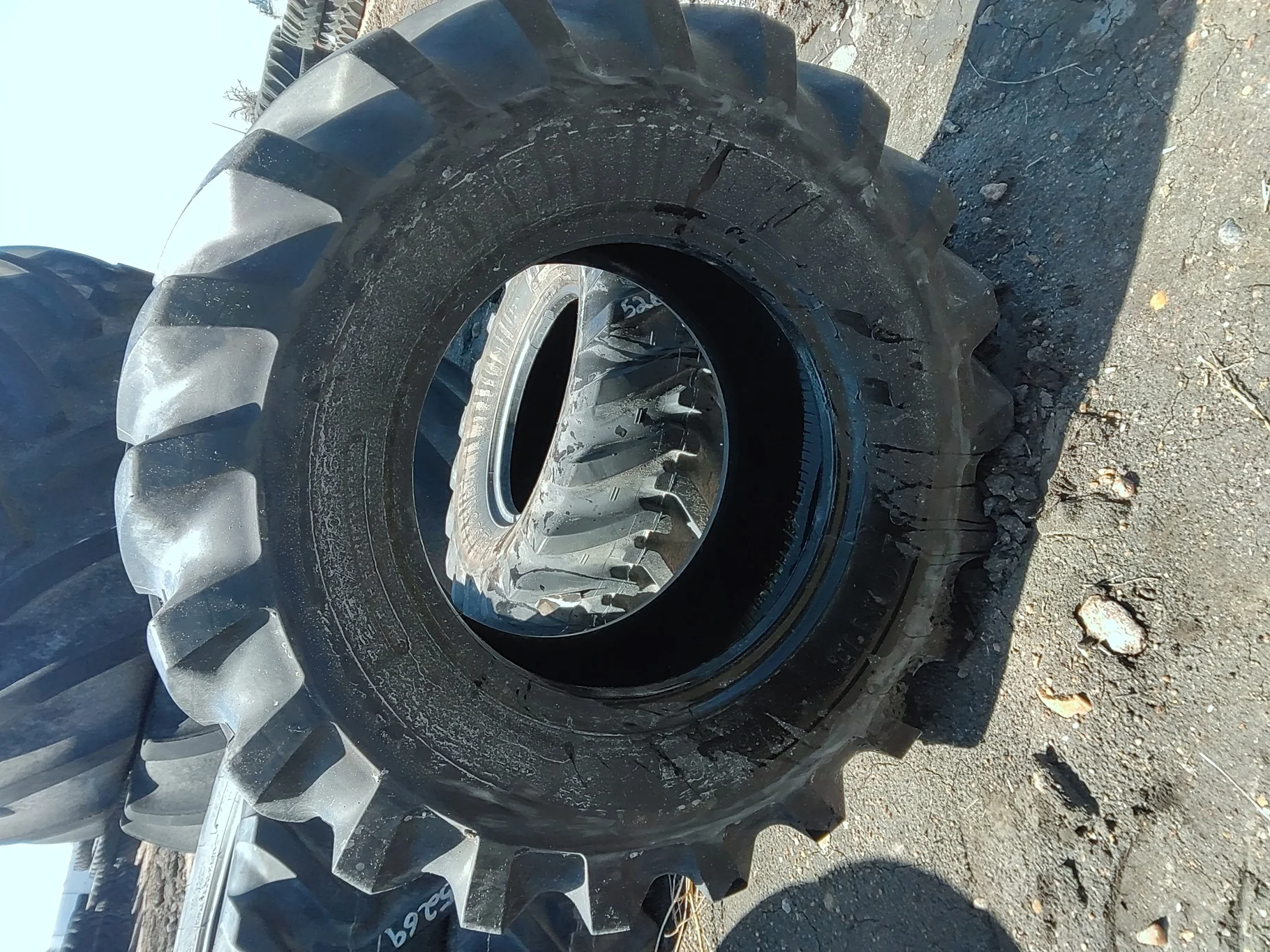 98% 12.5/70-16 Bridgestone Fast Grip(8Ply) - Excellent Condition image 5