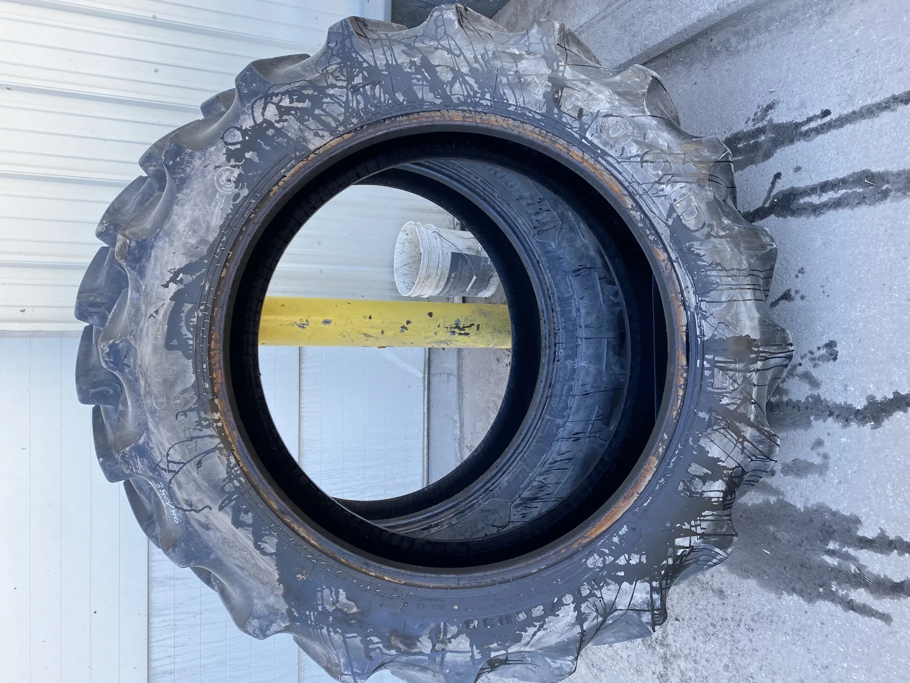 Used 80% 380/80R38 Goodyear Super Traction Radial DT800 R-1W (142A8) -  _x000D_
(Lug Cuts, Road Wear