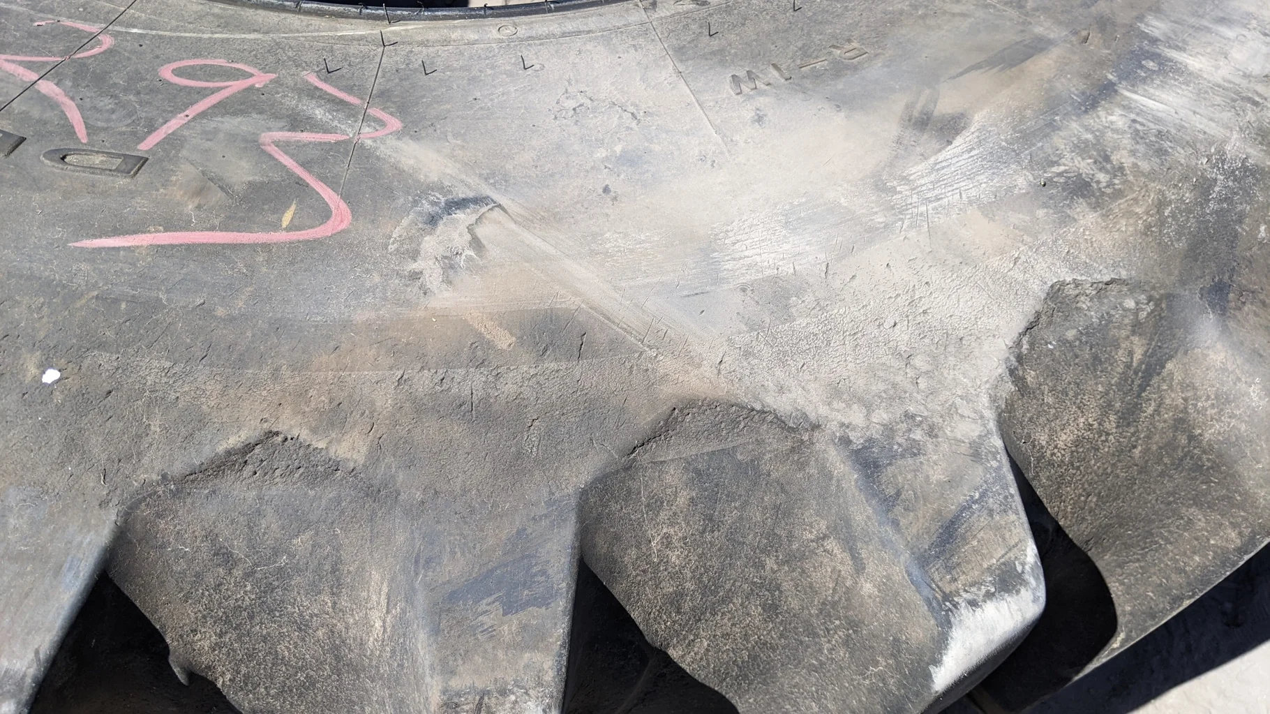 Used 85% 650/85R38 Firestone Radial Deep Tread 23 R-1W 166D TL, (Stubble, Road Wear) image 4