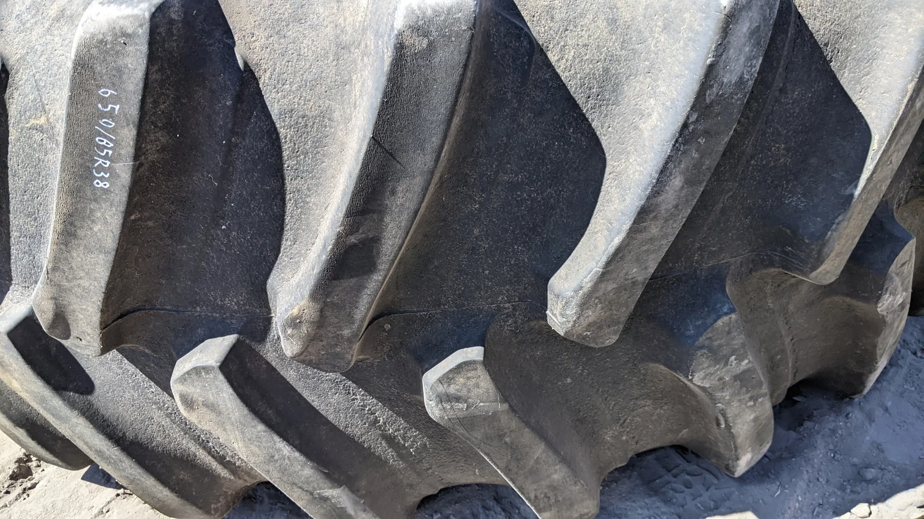 Used 85% 650/85R38 Firestone Radial Deep Tread 23 R-1W 166D TL, (Stubble, Road Wear) image 5