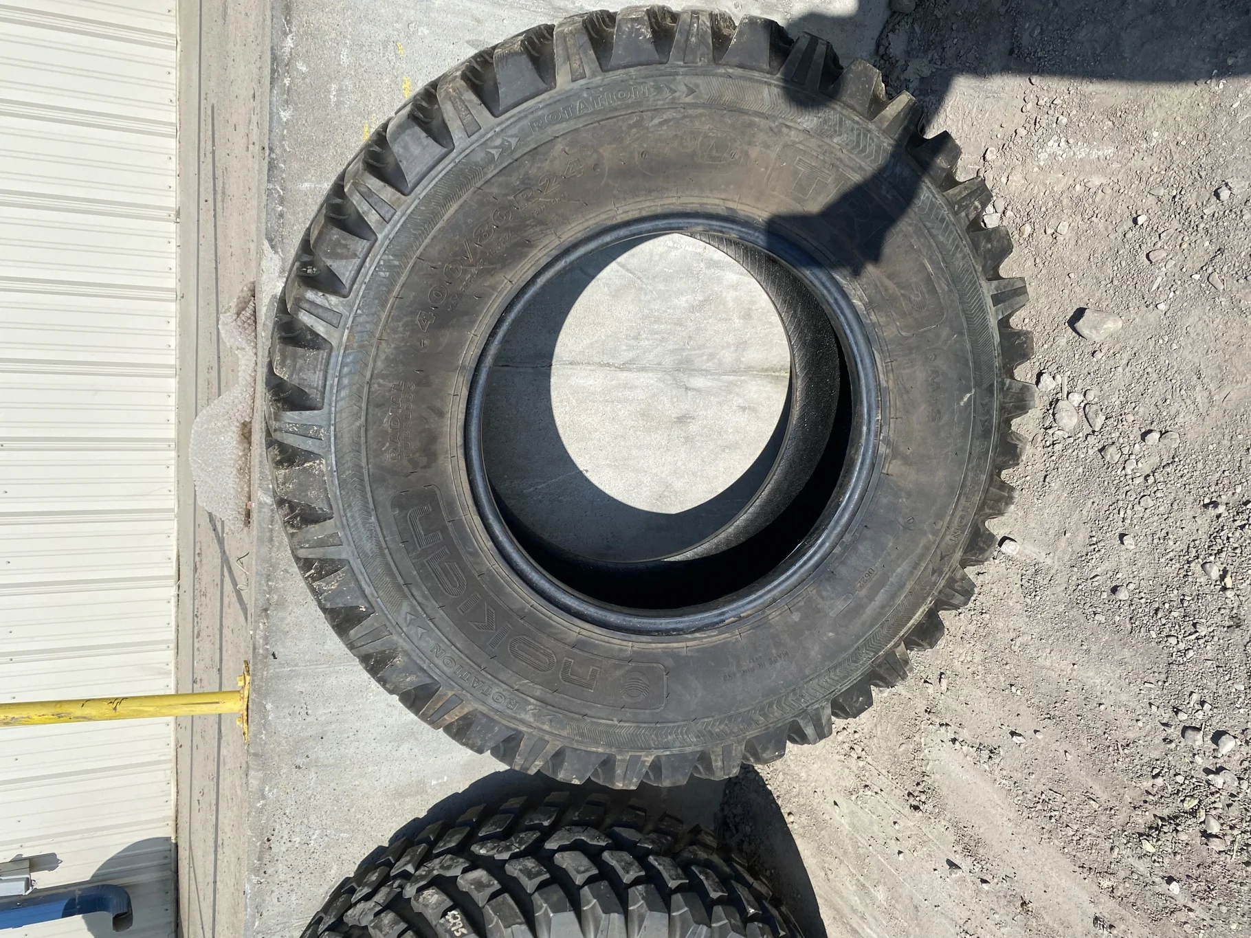 Used 90% 400/80R24 Nokian TRI 2 80-Series (144D) TL - Excellent Condition  _x000D_
(Lug Cuts, Lug St image 3