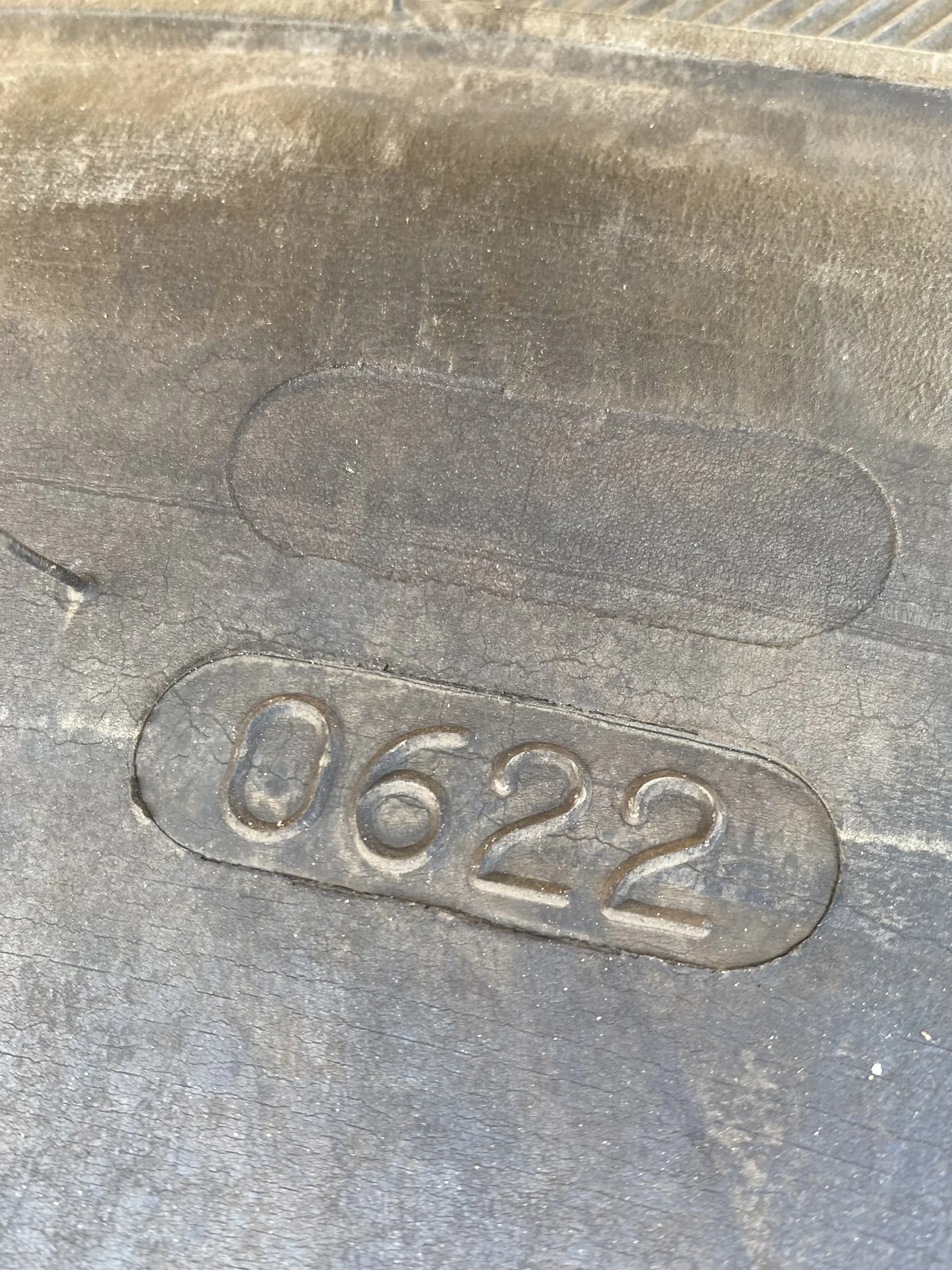 Used 90% 400/80R24 Nokian TRI 2 80-Series (144D) TL - Excellent Condition  _x000D_
(Lug Cuts, Lug St image 5