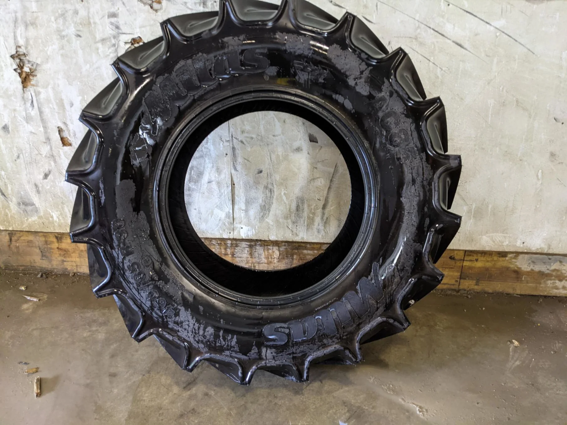 Used 95% 460/85R30 (18.4R30) Mitas AC85 (145A8/145B) TL