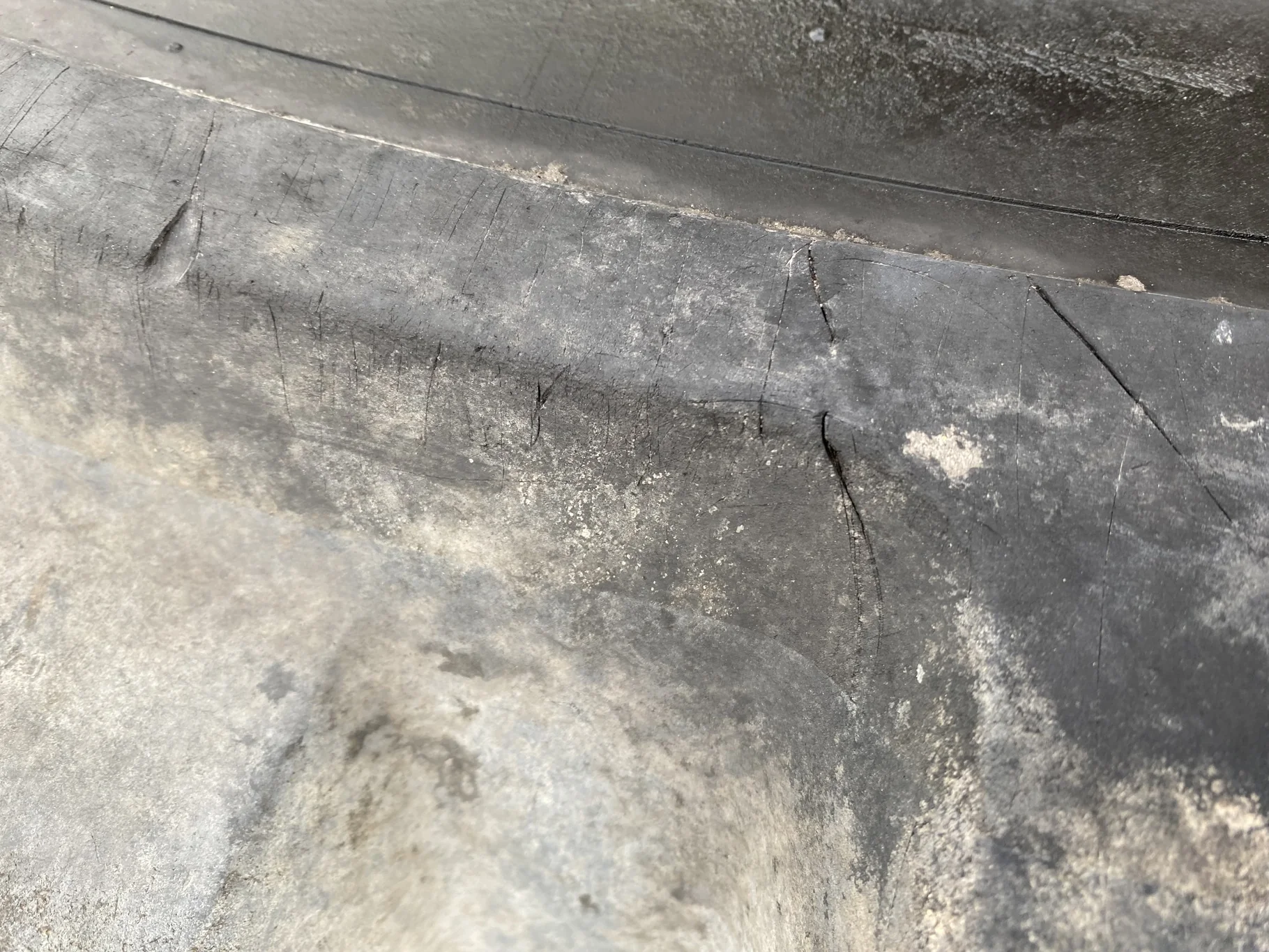 Used 90% 23.5R25 Michelin E3 XADN+   _x000D_
185B  _x000D_
(Lug Cuts, Sidewall Cuts, Cuts Between Lu image 5