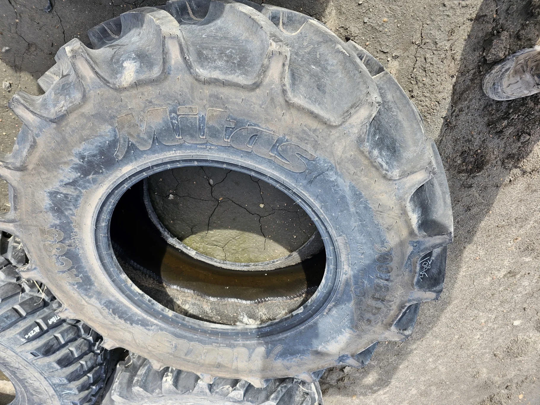 Take Off 380/85R24 (14.9R24) Mitas AC85 (131A8/131B) TL   
(Lug Stubble) image 2