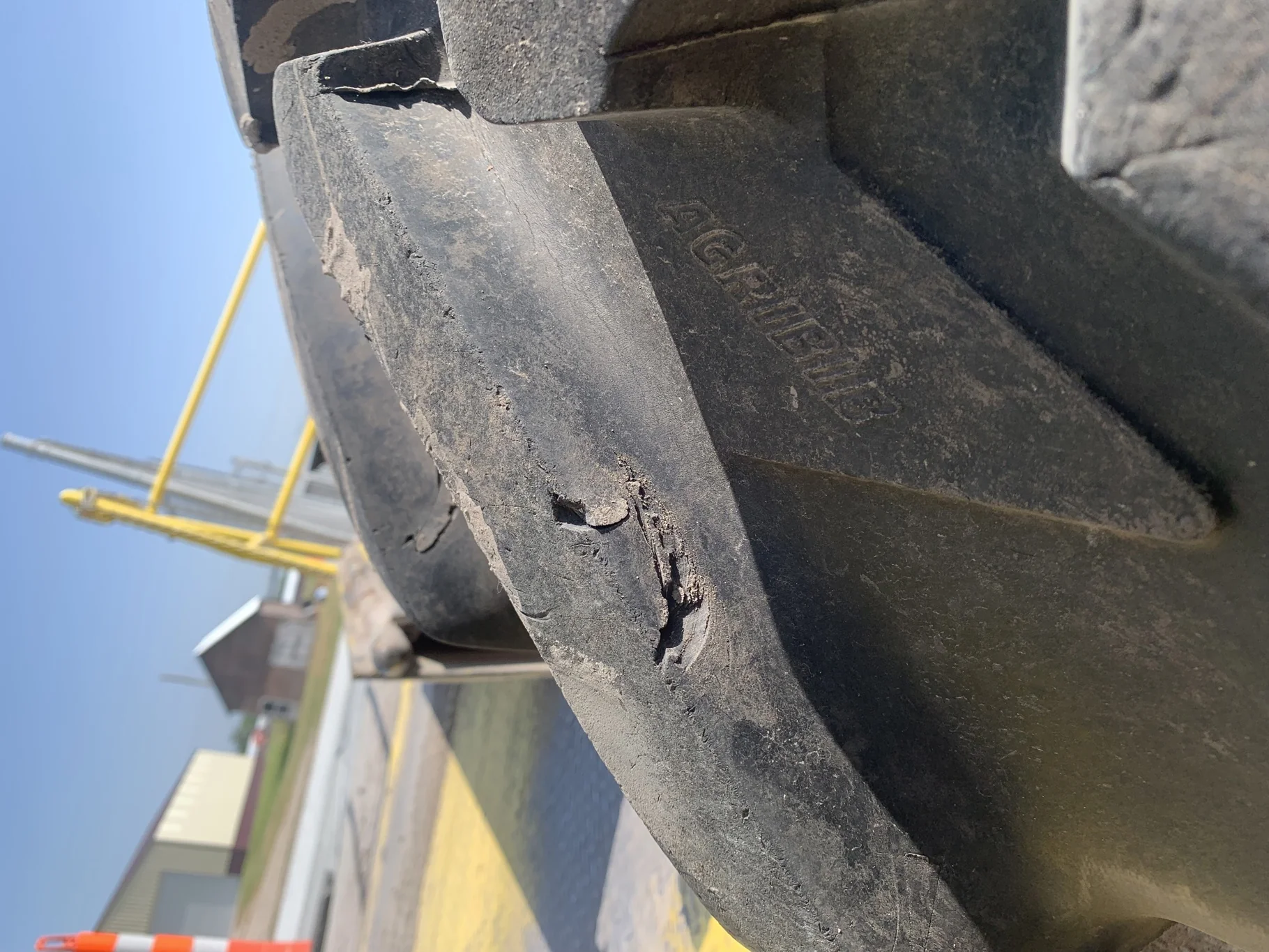 Used 75% 18.4R38 Michelin AgriBib R-1W (151A8/148B) TL - Good Condition  _x000D_
(Lug Cuts) image 9