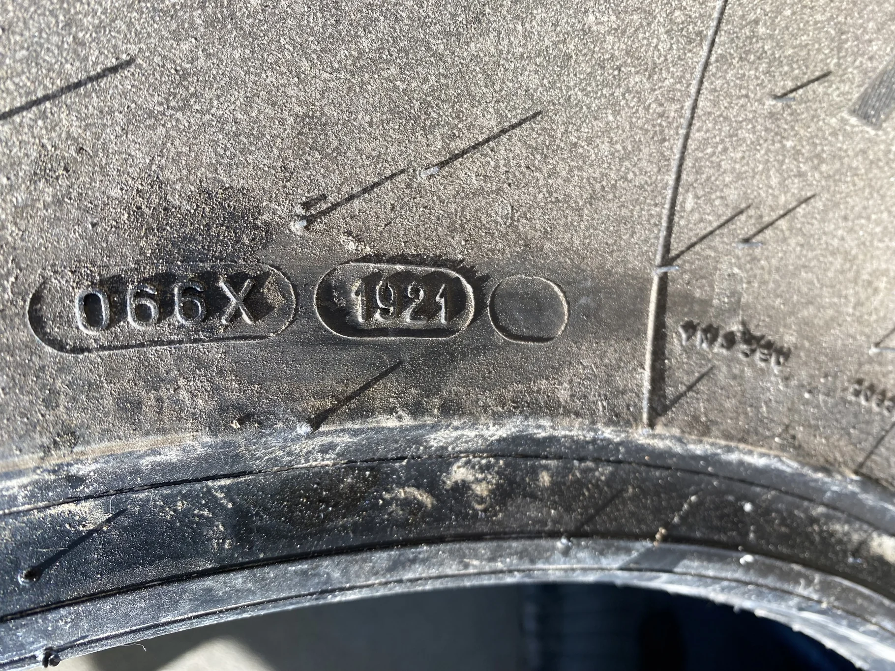 Take Off 620/75R26 Michelin MegaXBib R-1W (166A8/166B) TL - Excellent Condition image 4