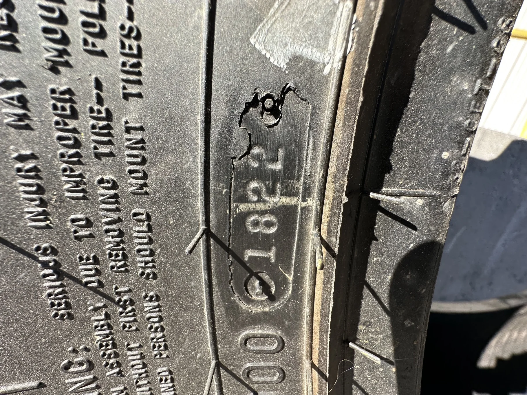 Take Off 650/75R32 Firestone Radial All Traction DT R-1W (172D) TL - Excellent Condition  
(Slight L image 5