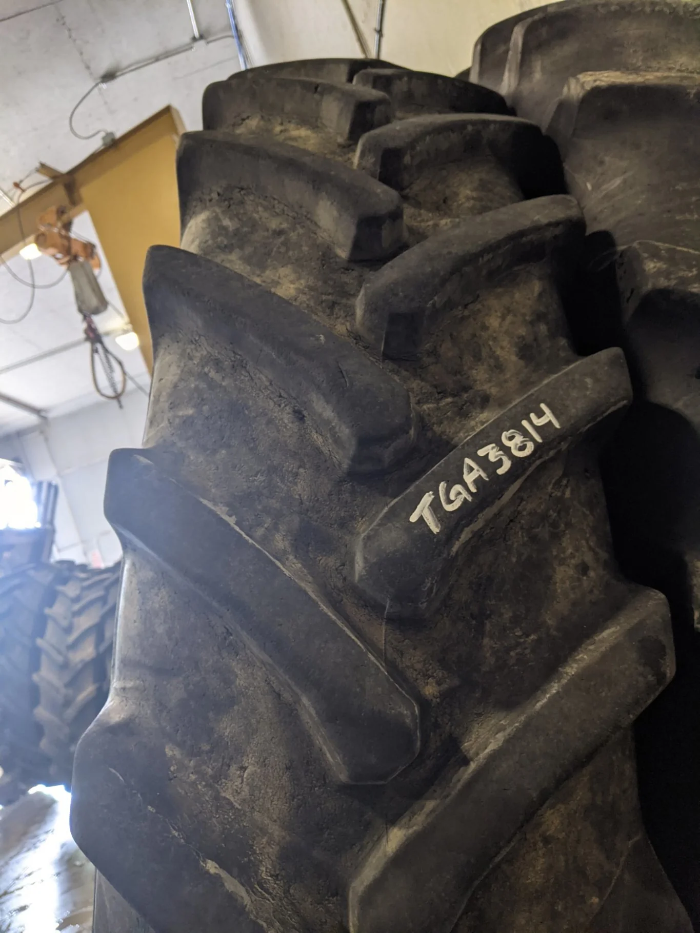 Used 75% VF380/90R50 Alliance Row Crop Radial R-1W A350 image 2