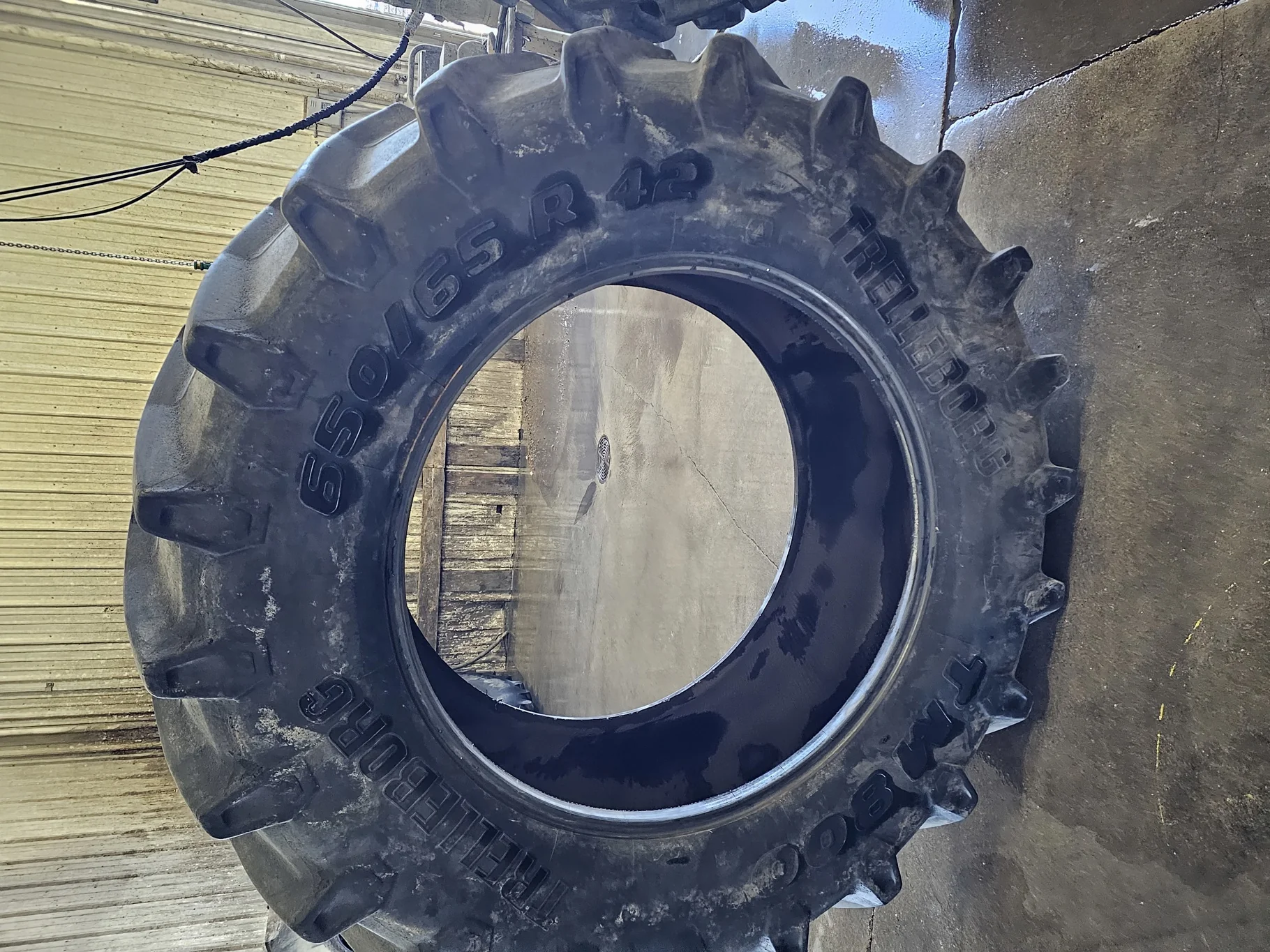 Used 75% 650/65R42 Trelleborg TM800 High Speed R-1W 158D TL (Stubble, Weathering Between Lugs, Lug C image 3