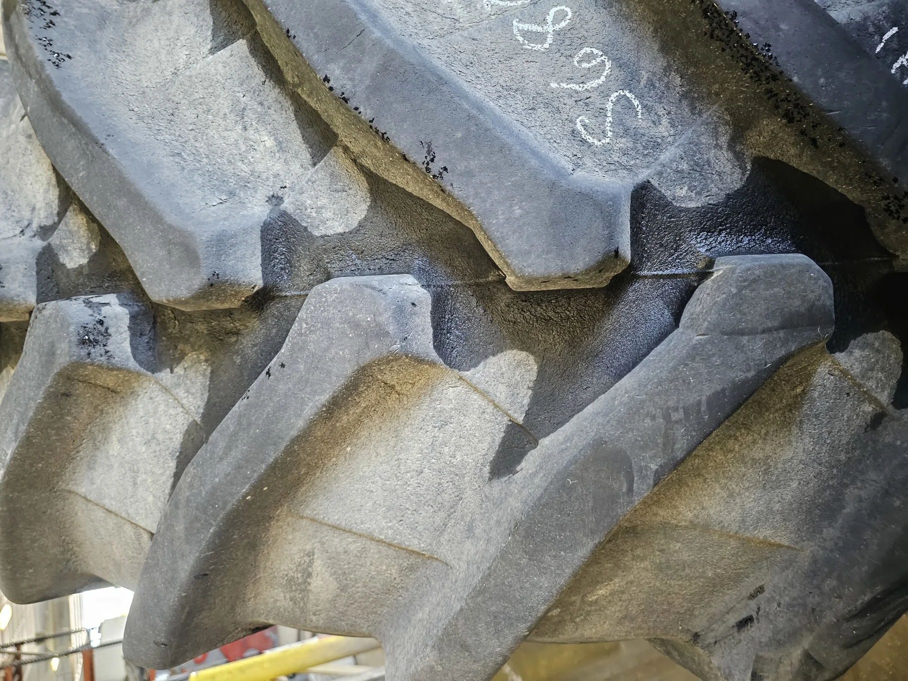 Used 75% 650/65R42 Trelleborg TM800 High Speed R-1W 158D TL (Stubble, Weathering Between Lugs, Lug C image 4