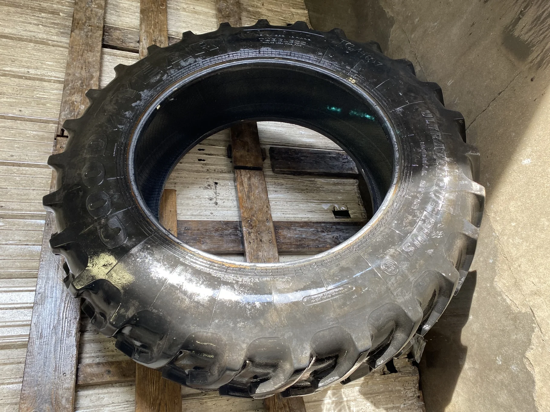 Used 85% 480/80R42 Goodyear Ultra Torque Plus Radial R-1 (154A8/B) TL - Good Condition (Stubble, Lug image 4