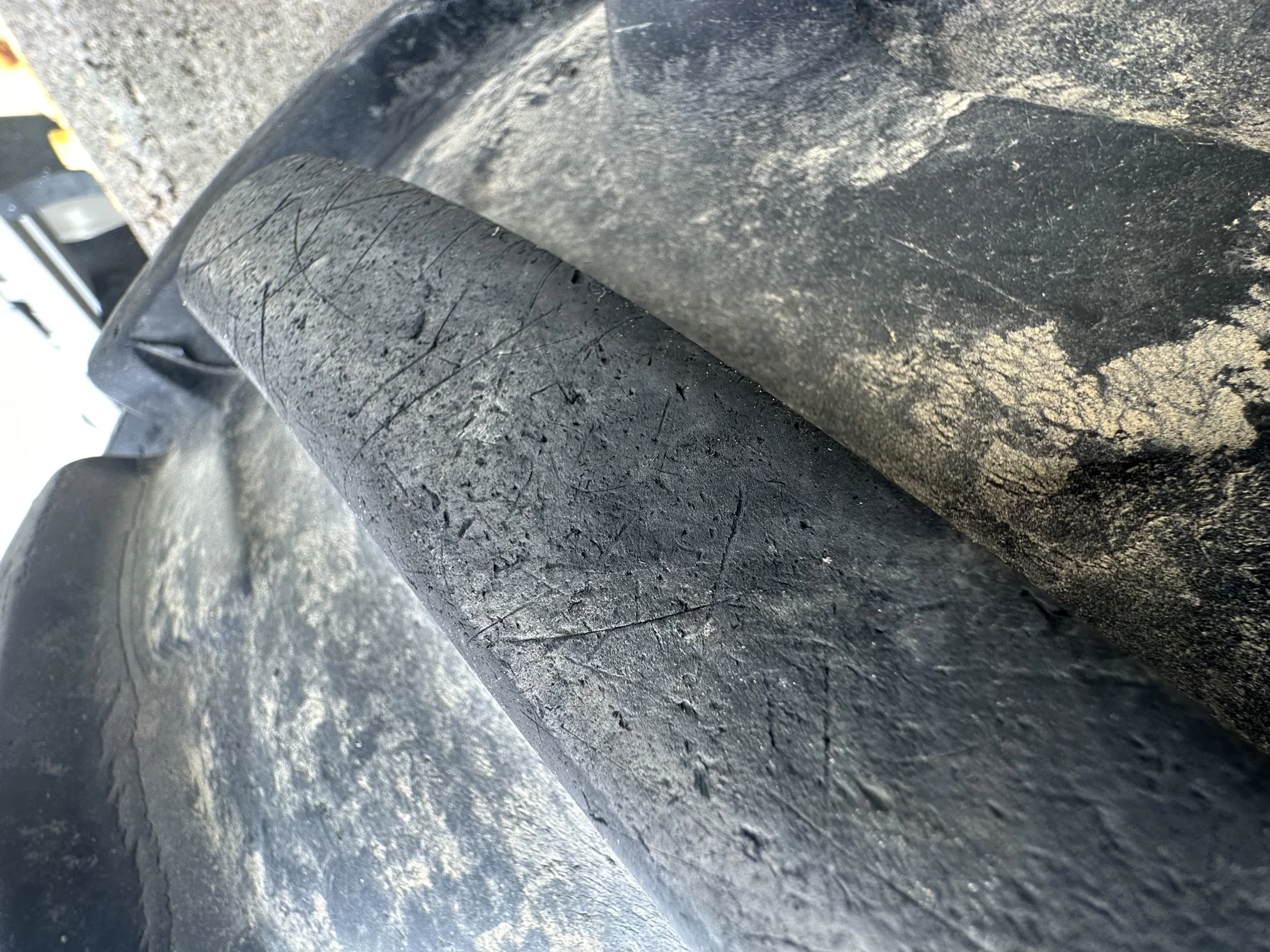 Used 70% 380/80R38 Michelin AgriBib 2 R-1W 142A8/139D TL (Lug Cuts, Weathering, Stubble) - Good Cond image 5