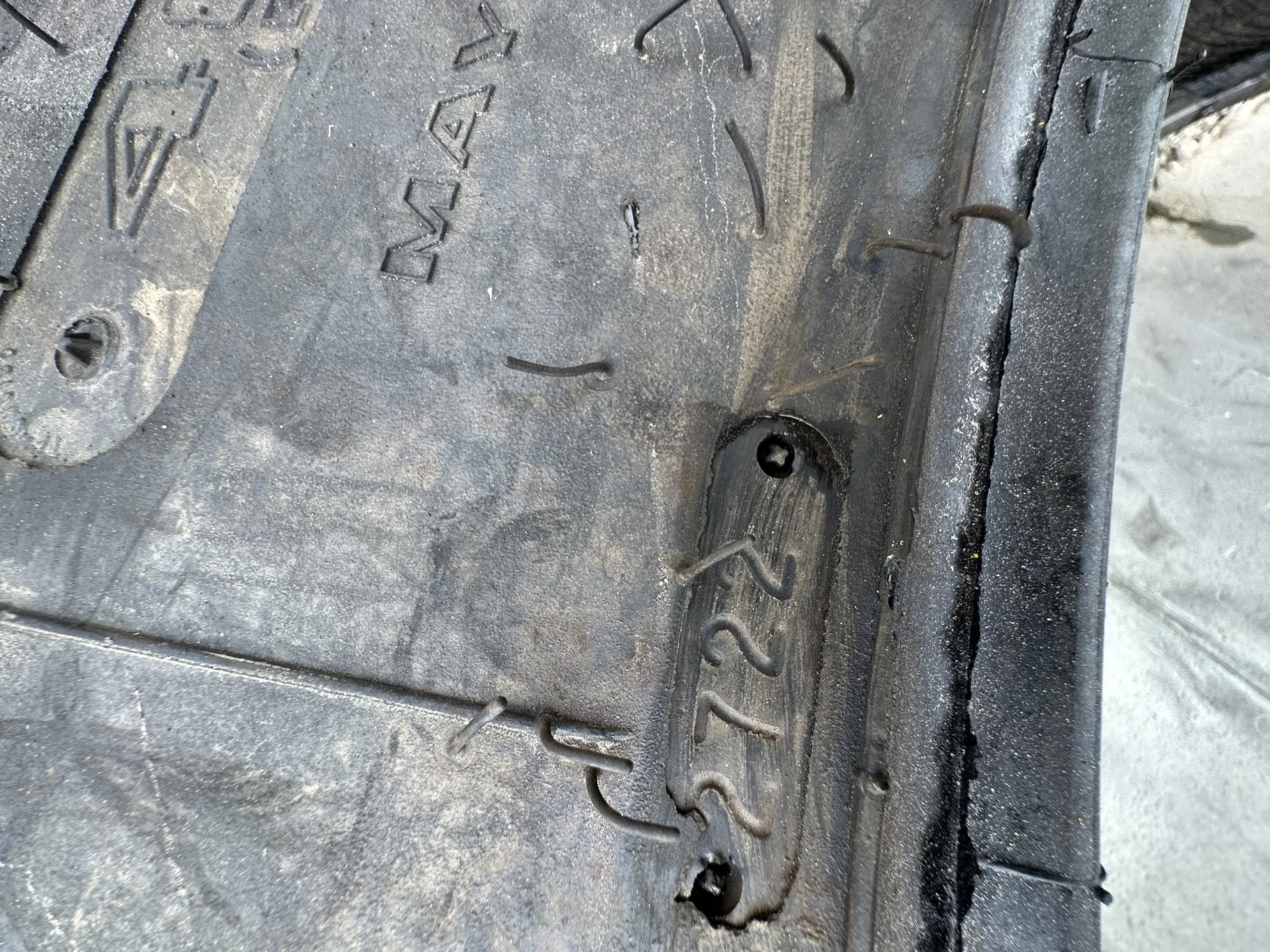 TAKE-OFF 480/80R46 GY SPECIAL SURE GRIP TD8 RADIAL R-2 (158A8/B) TL image 5