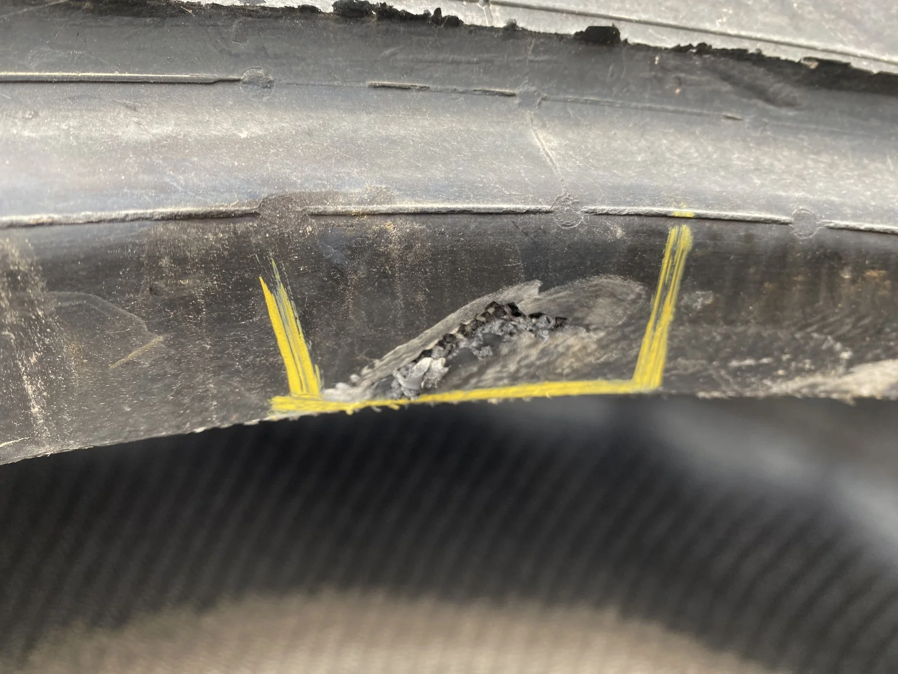 Take Off IF850/75R42 CFO Firestone Radial Deep Tread 23 R-1W 186B TL - Excellent Condition (Lug Cuts image 3