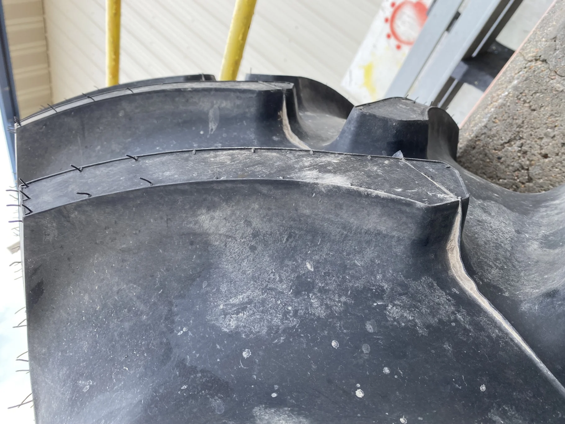 Take Off 520/85R42 Firestone Radial All Traction 23 R-1W 157B TL - Excellent Condition   (Lug CUts) image 4