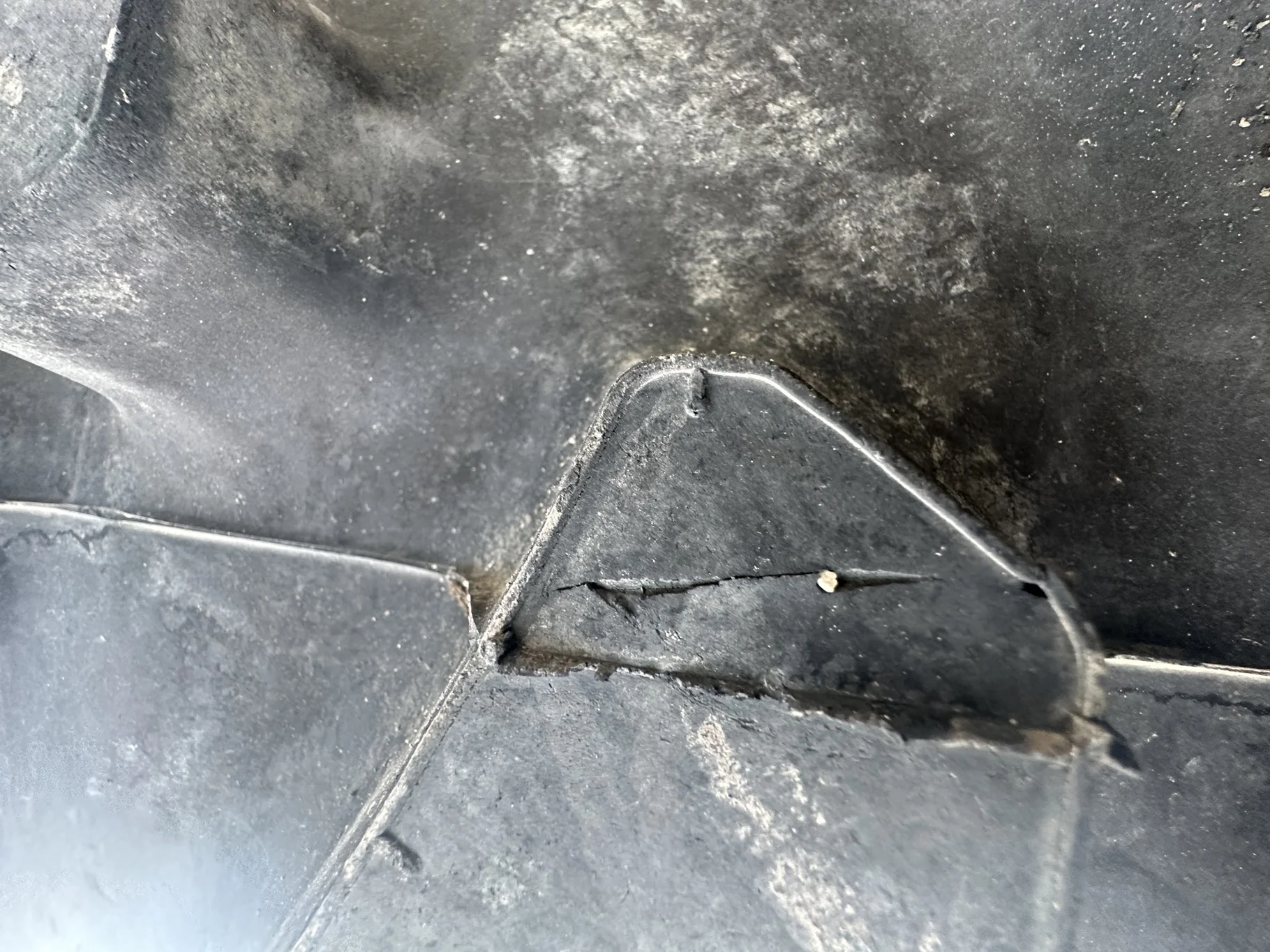 Take Off 520/85R42 Firestone Radial All Traction 23 R-1W 157B TL - Excellent Condition   (Lug CUts) image 6