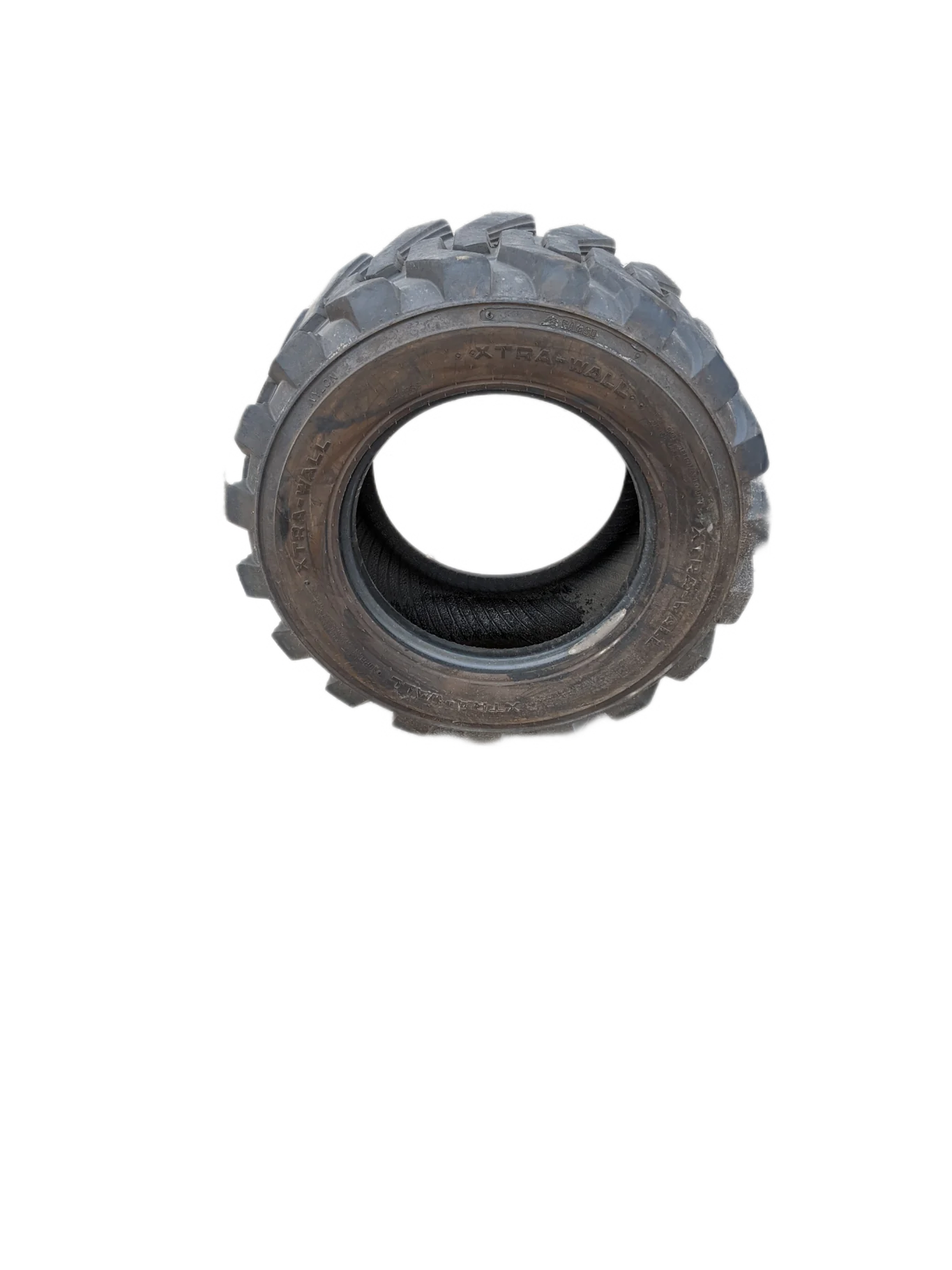 Used 80% 12-16.5 Camso Xtra-Wall Skidsteer 10 Ply- Good Condition Small Lug Cuts, (1) Tire image 2