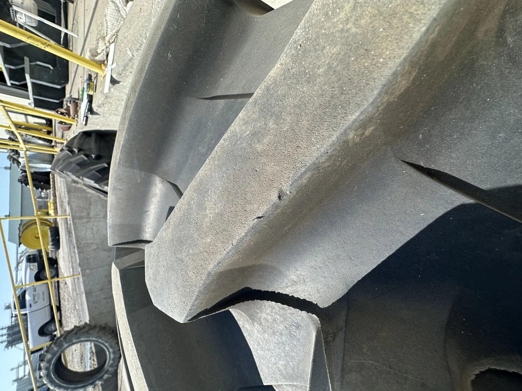TAKE-OFF 480/70R28 TRELLEBORG TM700 R-1W 140D TL image 6