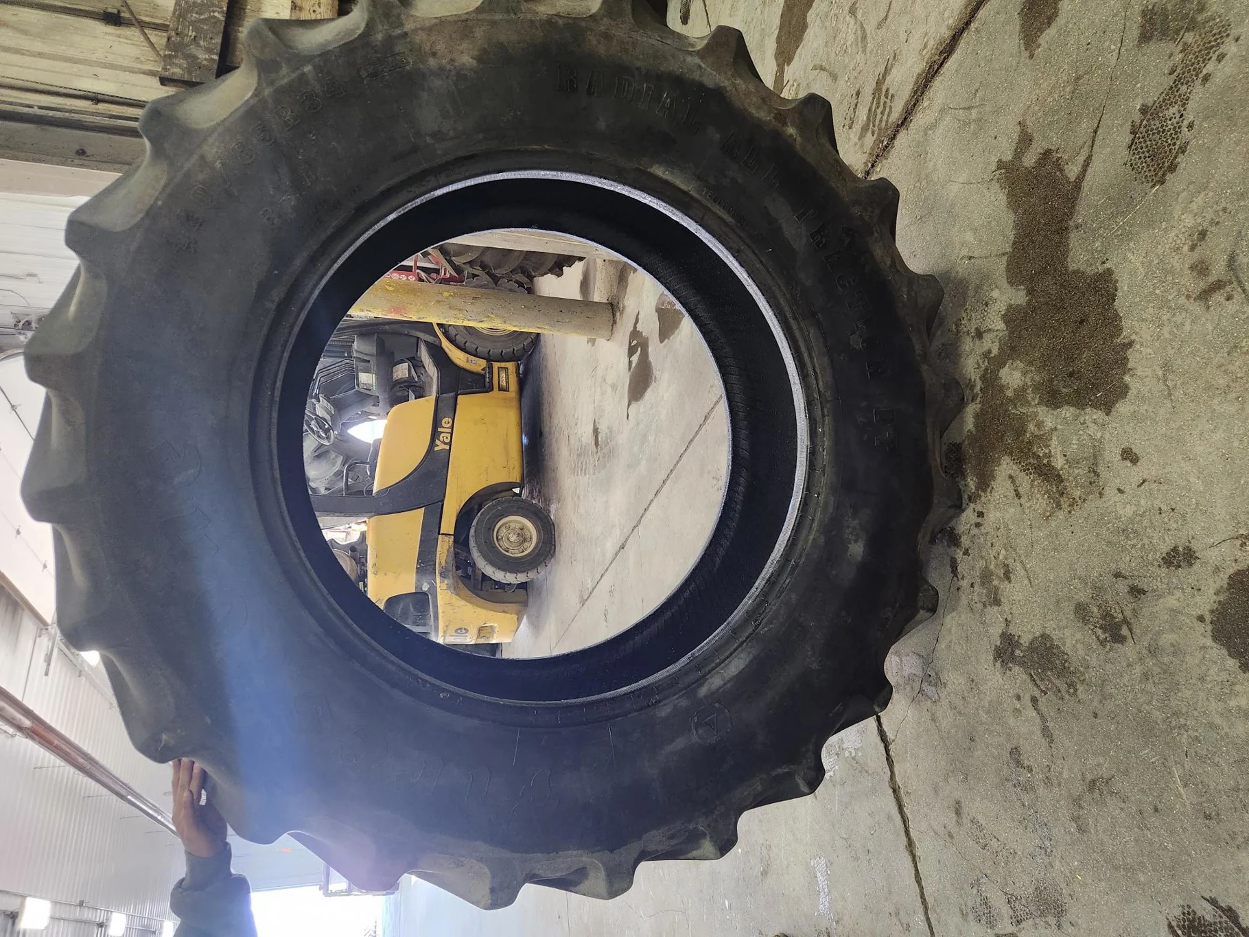 Used 420/85R34 147B Firestone Radial All Traction Deep Tread R-1W TL 50% image 4