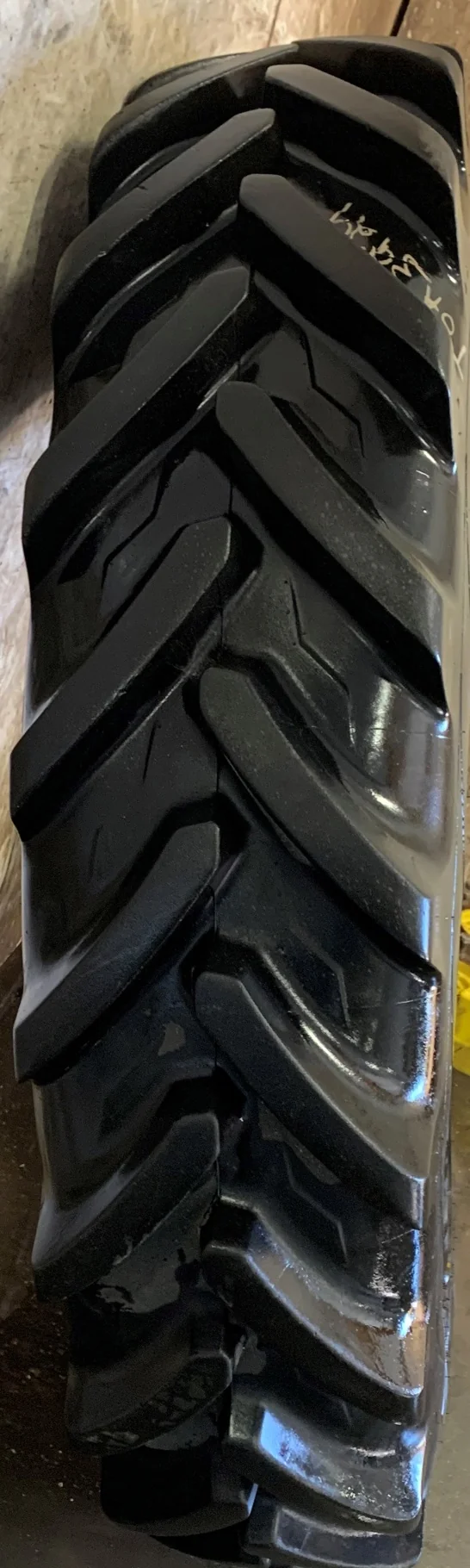 Used 95% VF380/95R38 Michelin YieldBib R-1W (154A8/154B) TL - Good Condition, Small Scratches on Lug image 3