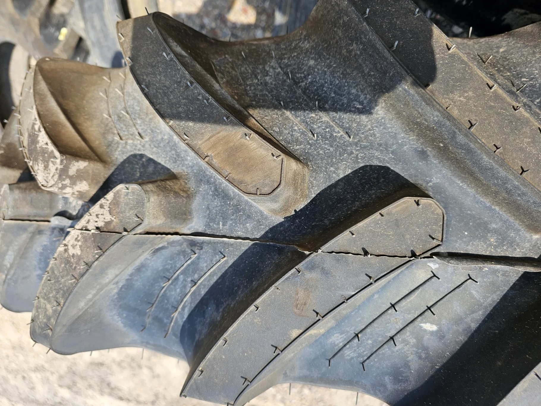 TAKE OFF 320/85R24 Firestone Performer EVO R-1W 122D TL image 2