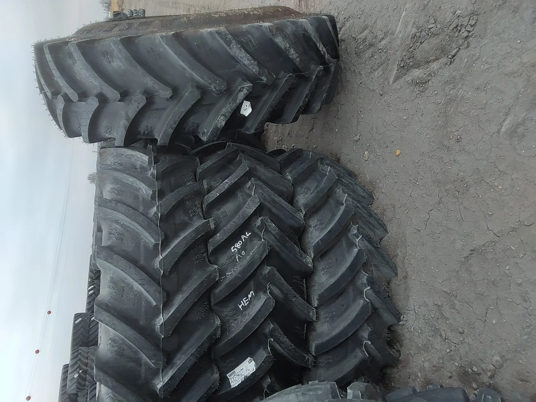 Take Off 580/85R42 Alliance 385 Agri-Star R-1W 85 Series TL - Excellent Condition image 7