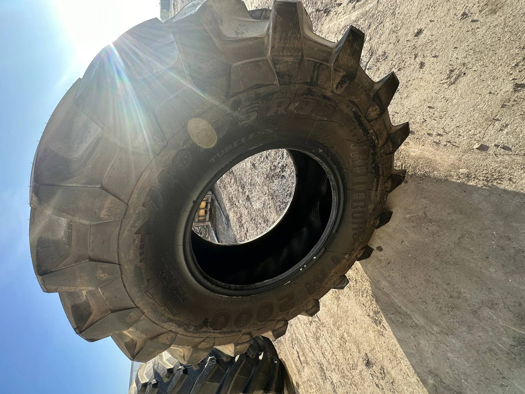 Take Off 710/75R32 Trelleborg TM2000 R-1W 177A8 TL - Excellent Condition Lug Cuts