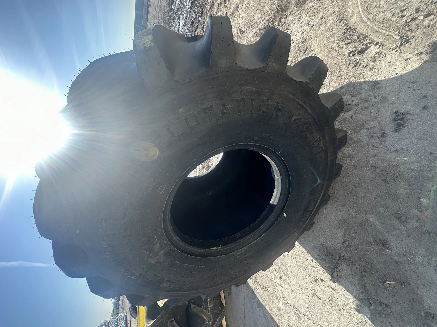 Take Off 66x43.00-25 Firestone Flotation 23 Deep Tread HF-3 E(10Ply) TL - Excellent Condition