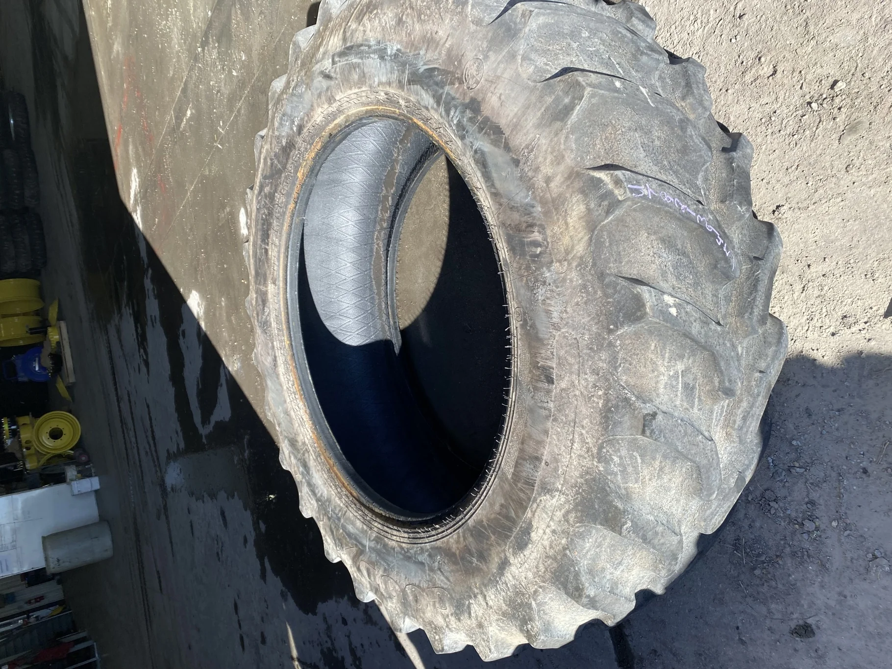 Used 70% 520/85R42 Goodyear Dyna Torque Radial 157A8/B R-1 TL (split between lugs) - Good Condition image 3