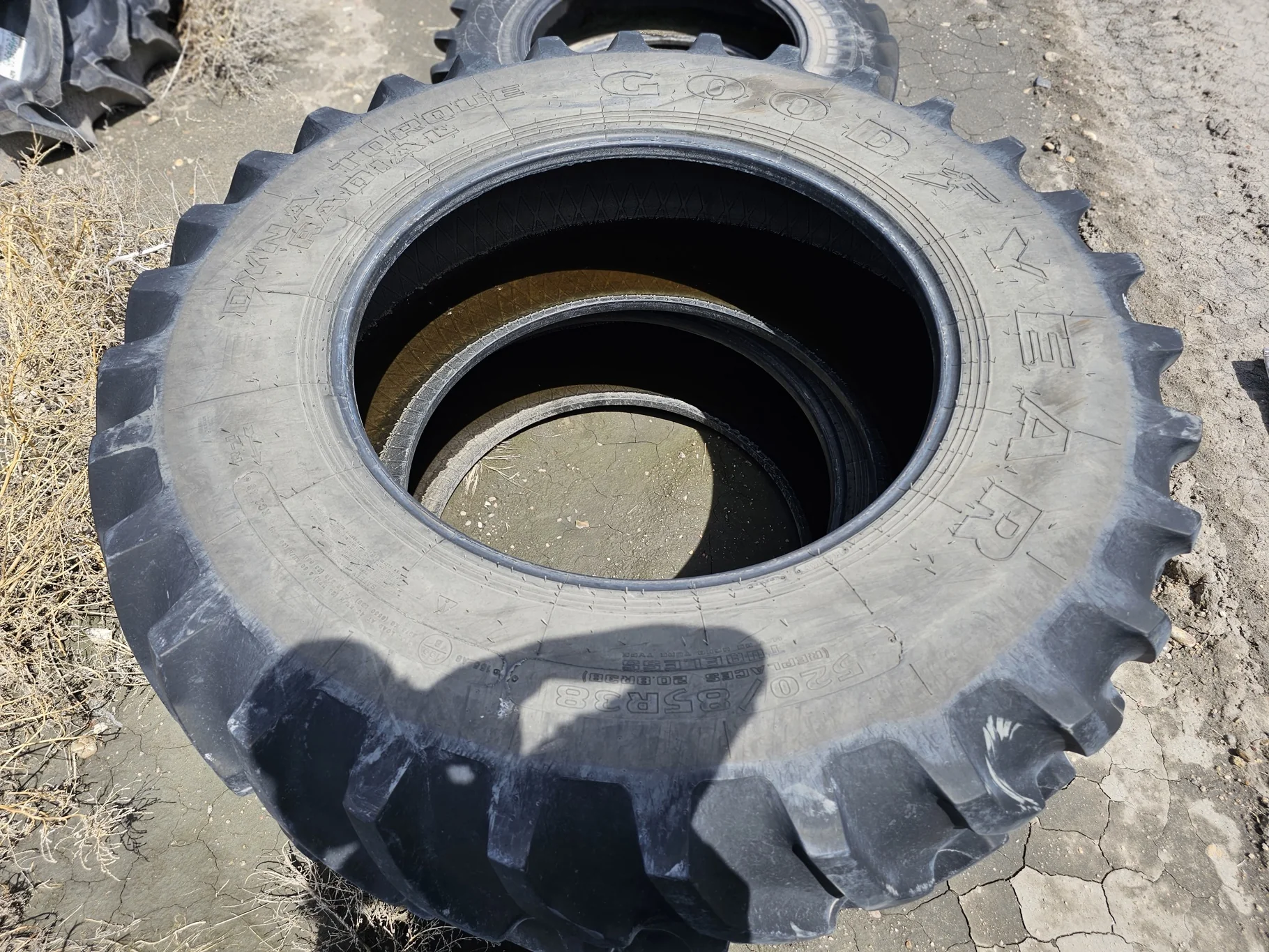 Used 75% 520/85R38 Goodyear Dyna Torque Radial 155A8/B R-1 TL - Good Condition  _x000D_
(Uneven Trea image 2