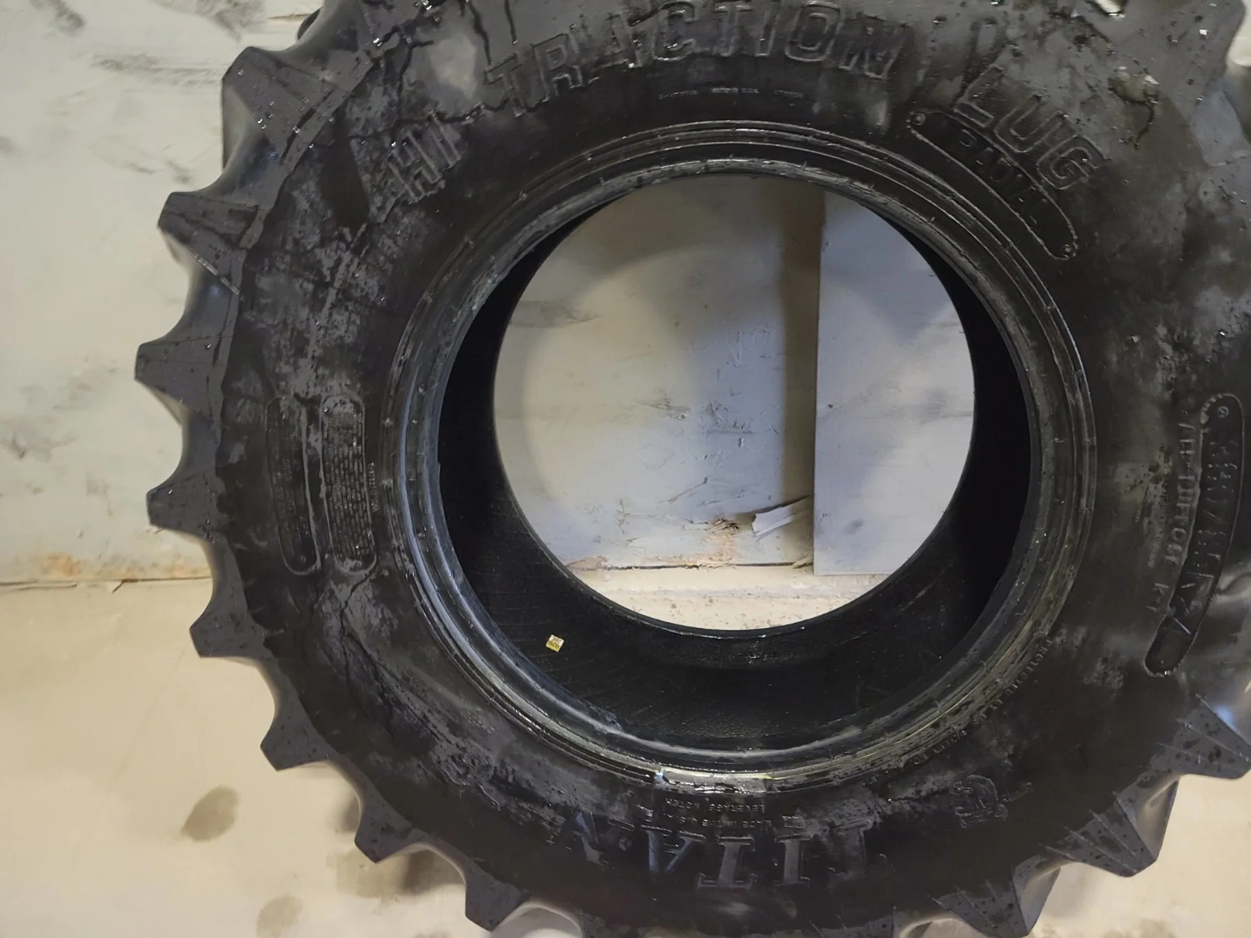 Used 70% 380/85R24 Titan Hi Traction Lug R1 143A8 TL image 2