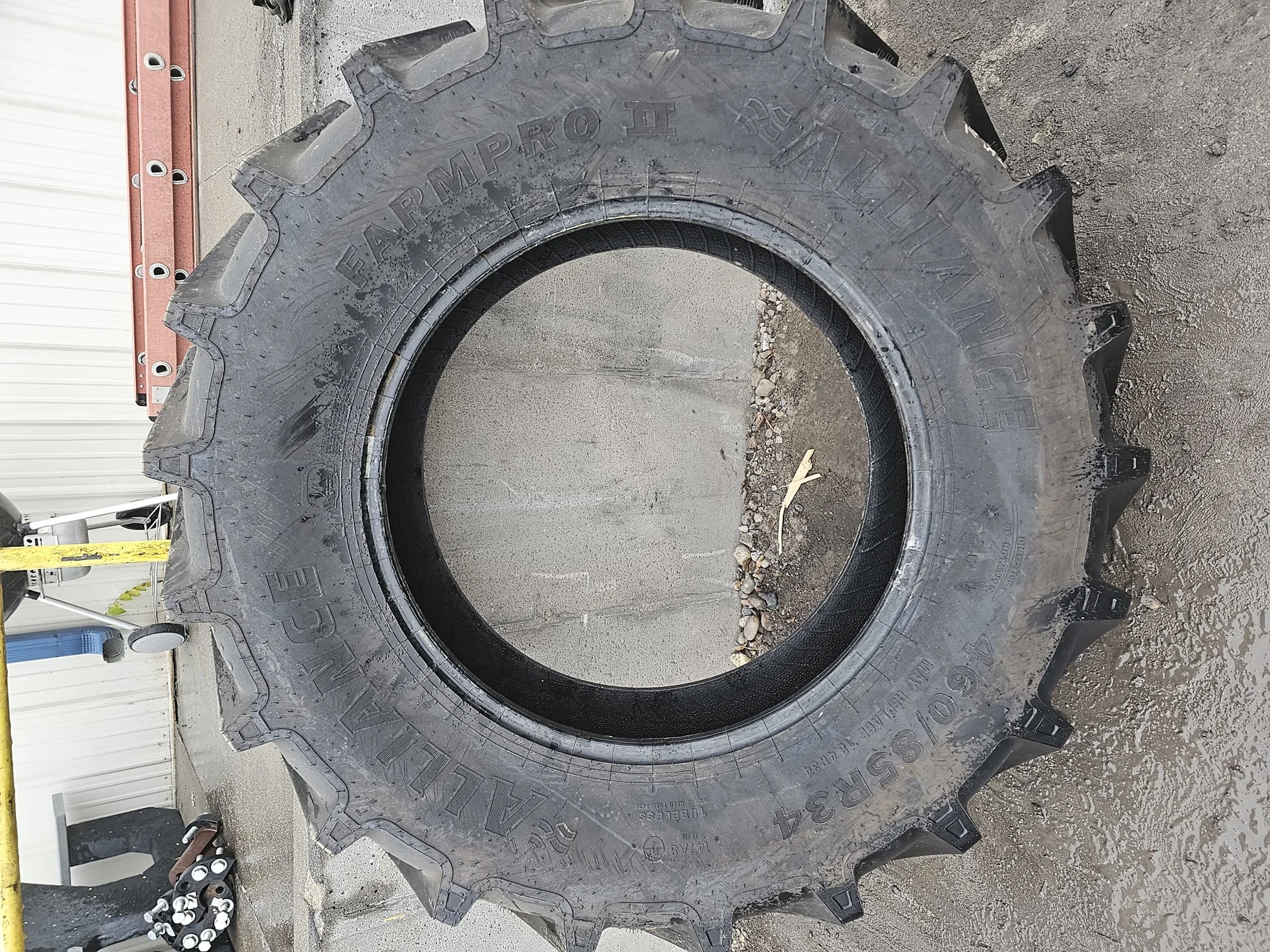 Take Off 460/85R34 Alliance Farm Pro 2  147A8/147B R-1W TL - Excellent Condition - (Lug stubble) image 2
