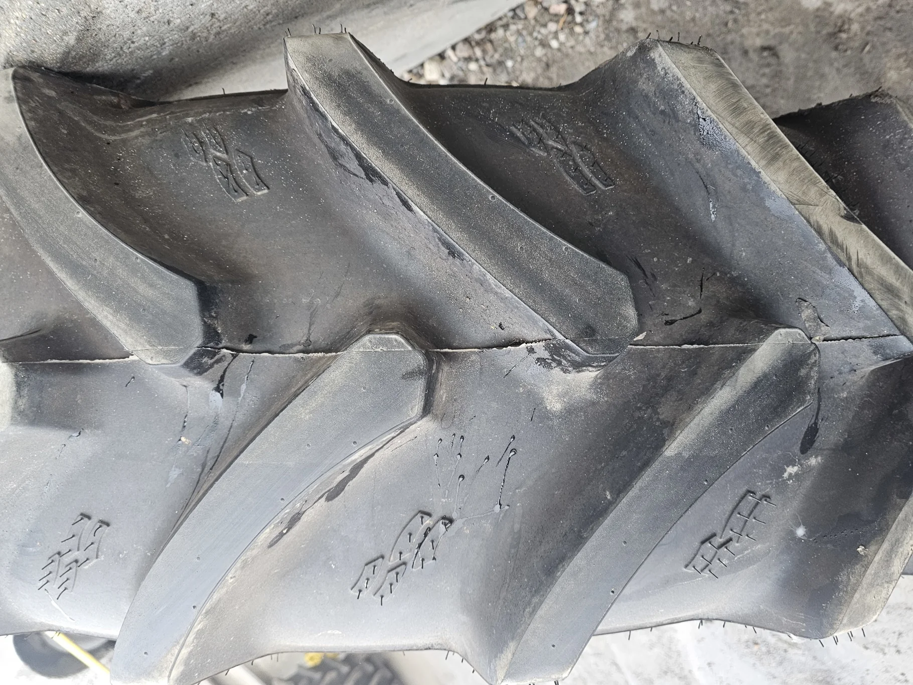 Take Off 460/85R34 Alliance Farm Pro 2  147A8/147B R-1W TL - Excellent Condition - (Lug stubble) image 3